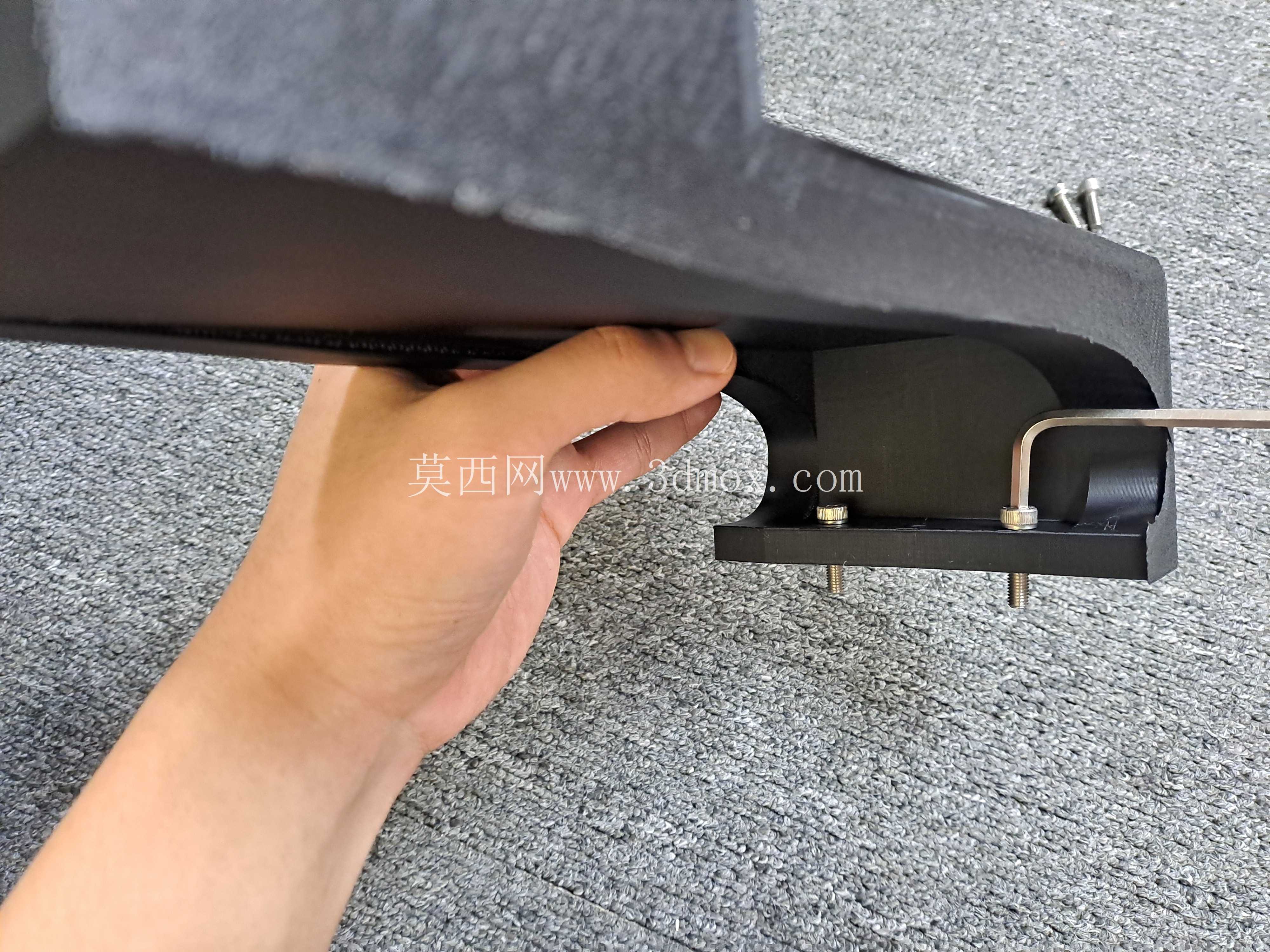 Vision 60 机翼支架