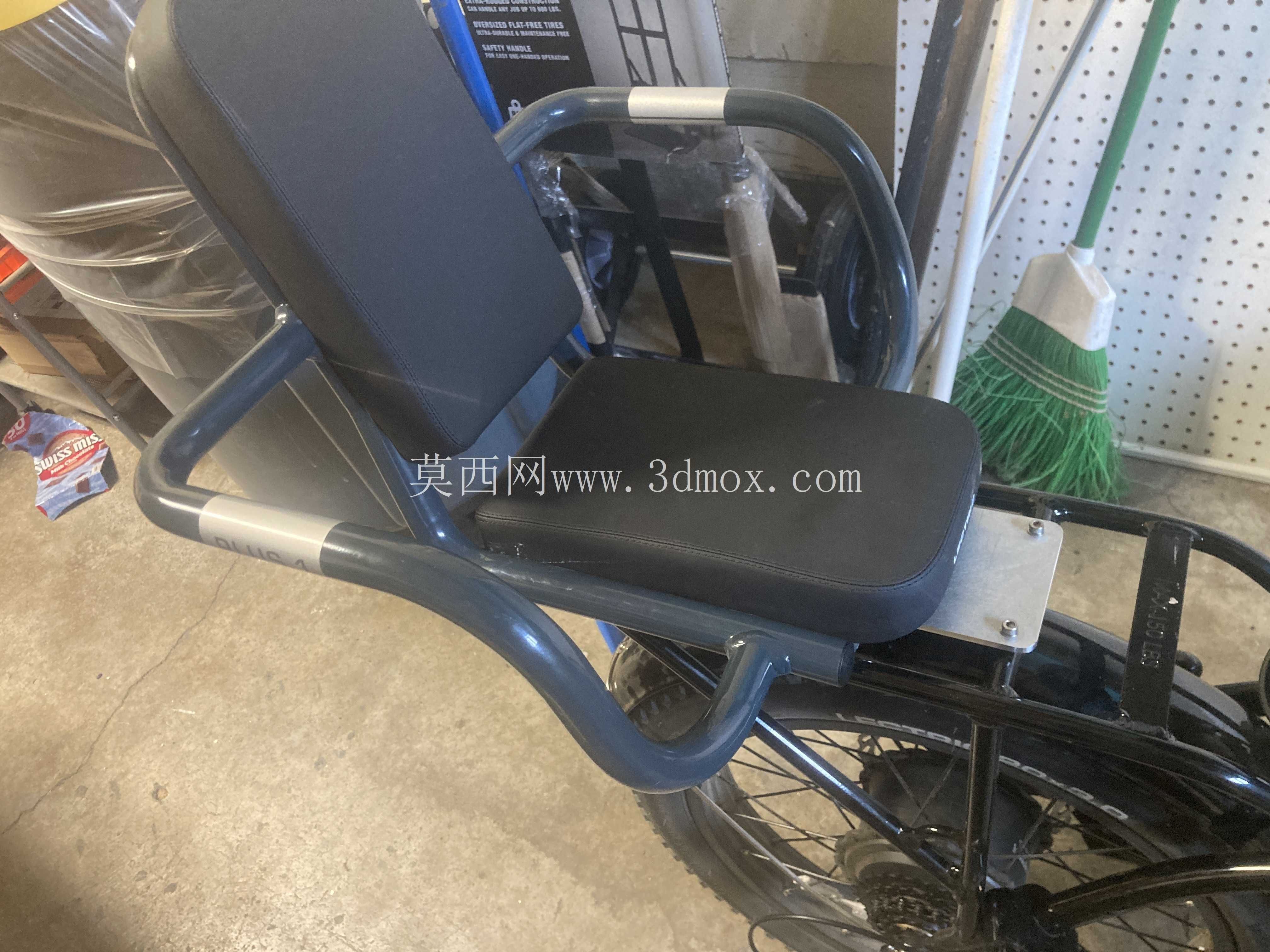 ������ Plus 1 ���ӵ� LECTRIC XP 3.0 ������