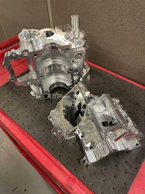 2002 Yamaha TZ250 5KE 锻造发动机箱体