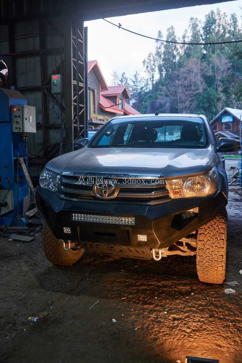 丰田 Hilux 2016 前保险杠