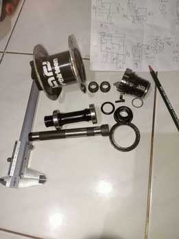 ��� HUB e13