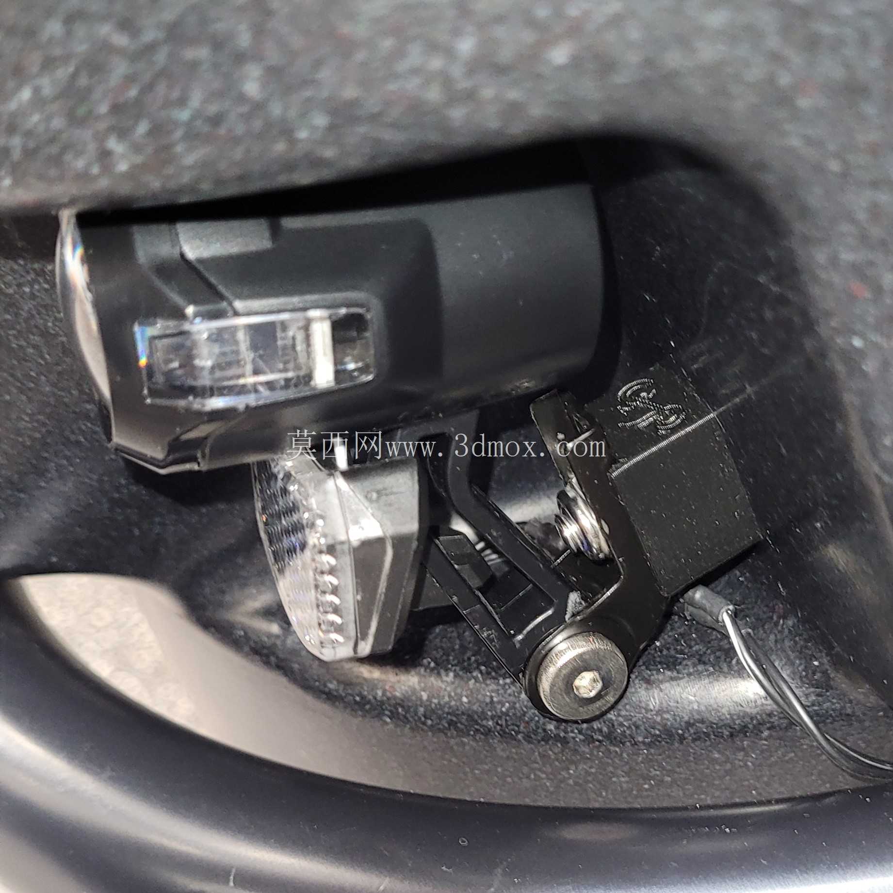 Black Iron Horse IBEX LightBlock