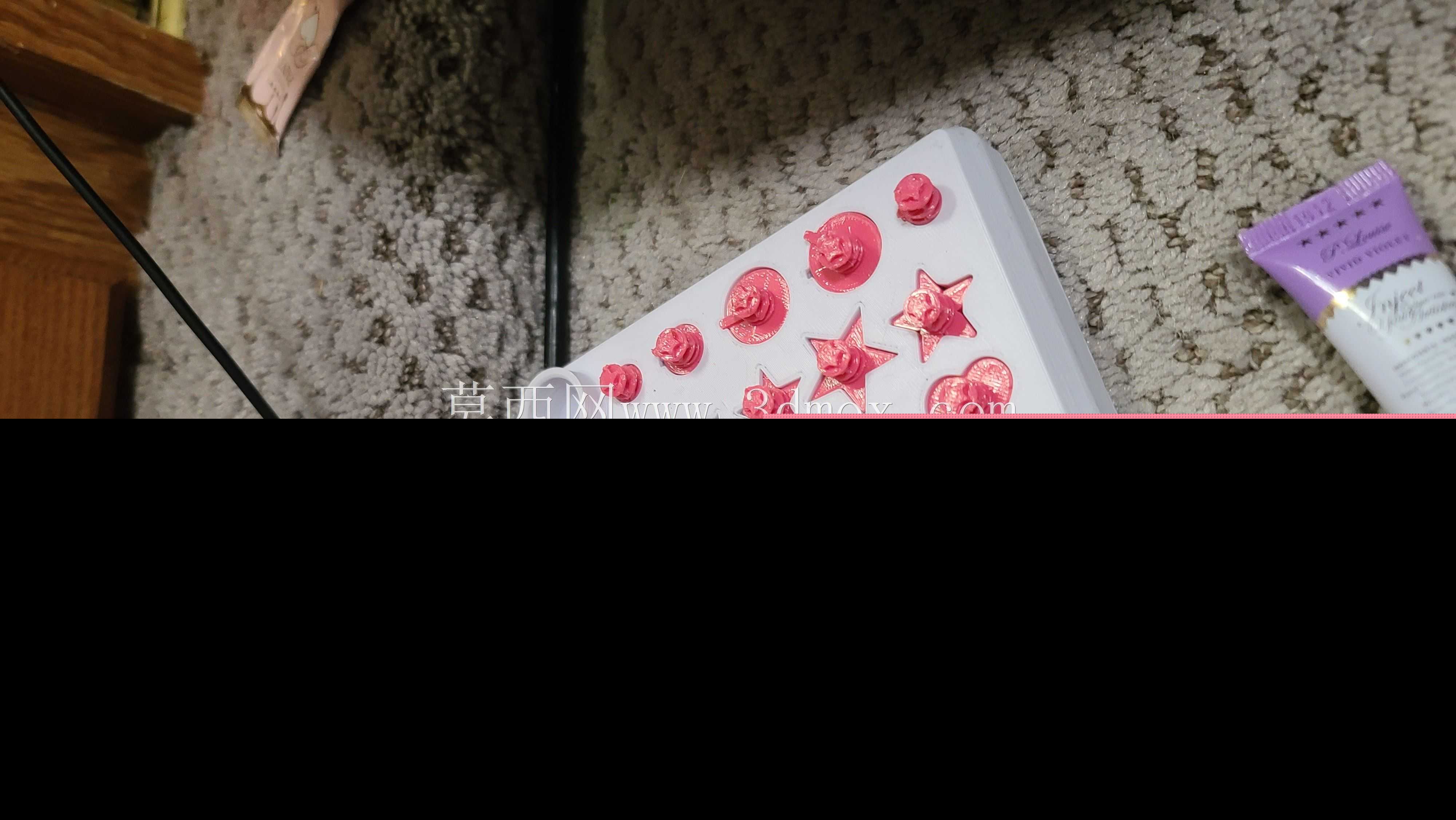 带邮票和底座的小型邮票手柄