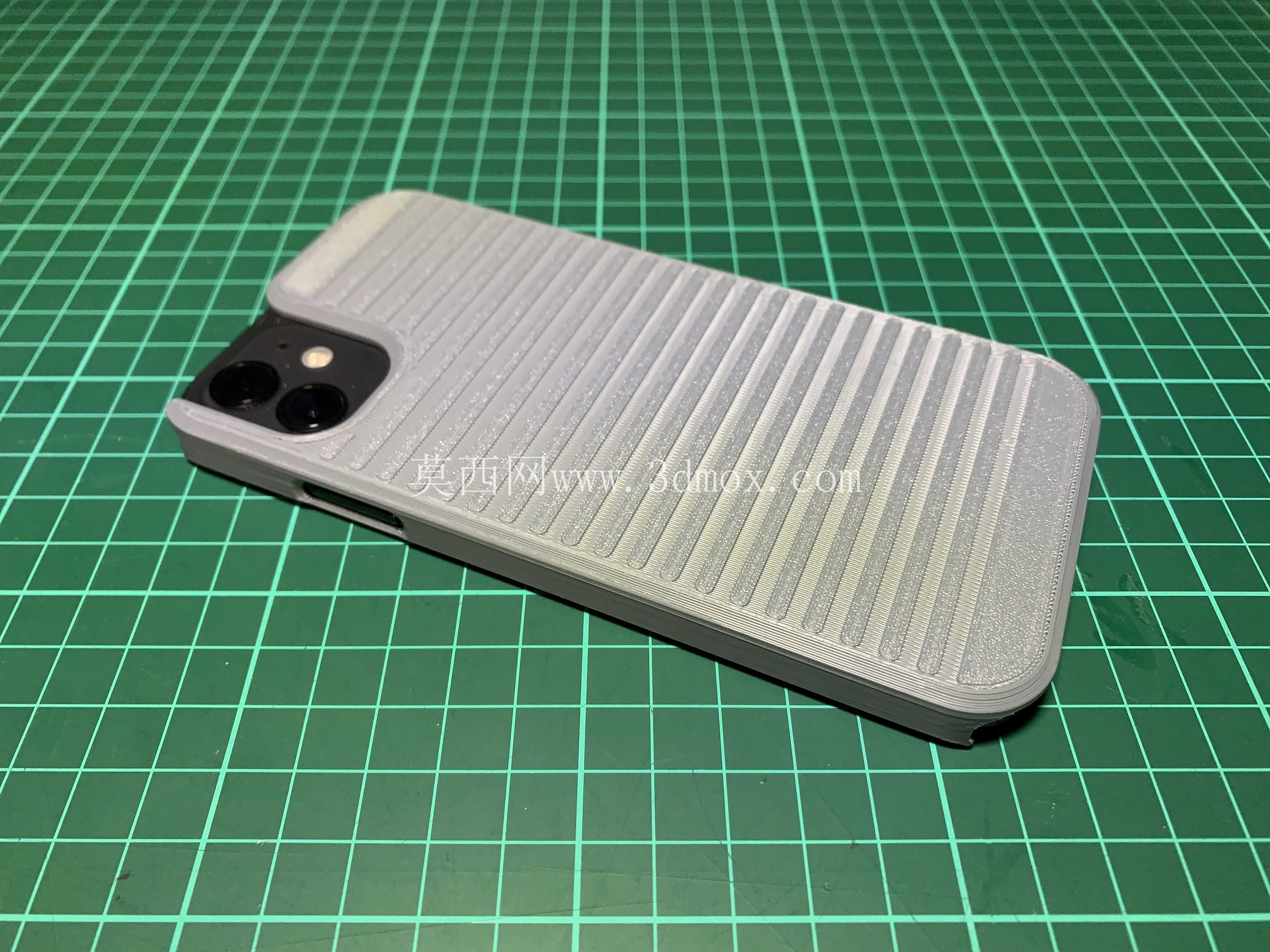 iPhone 11 手机壳