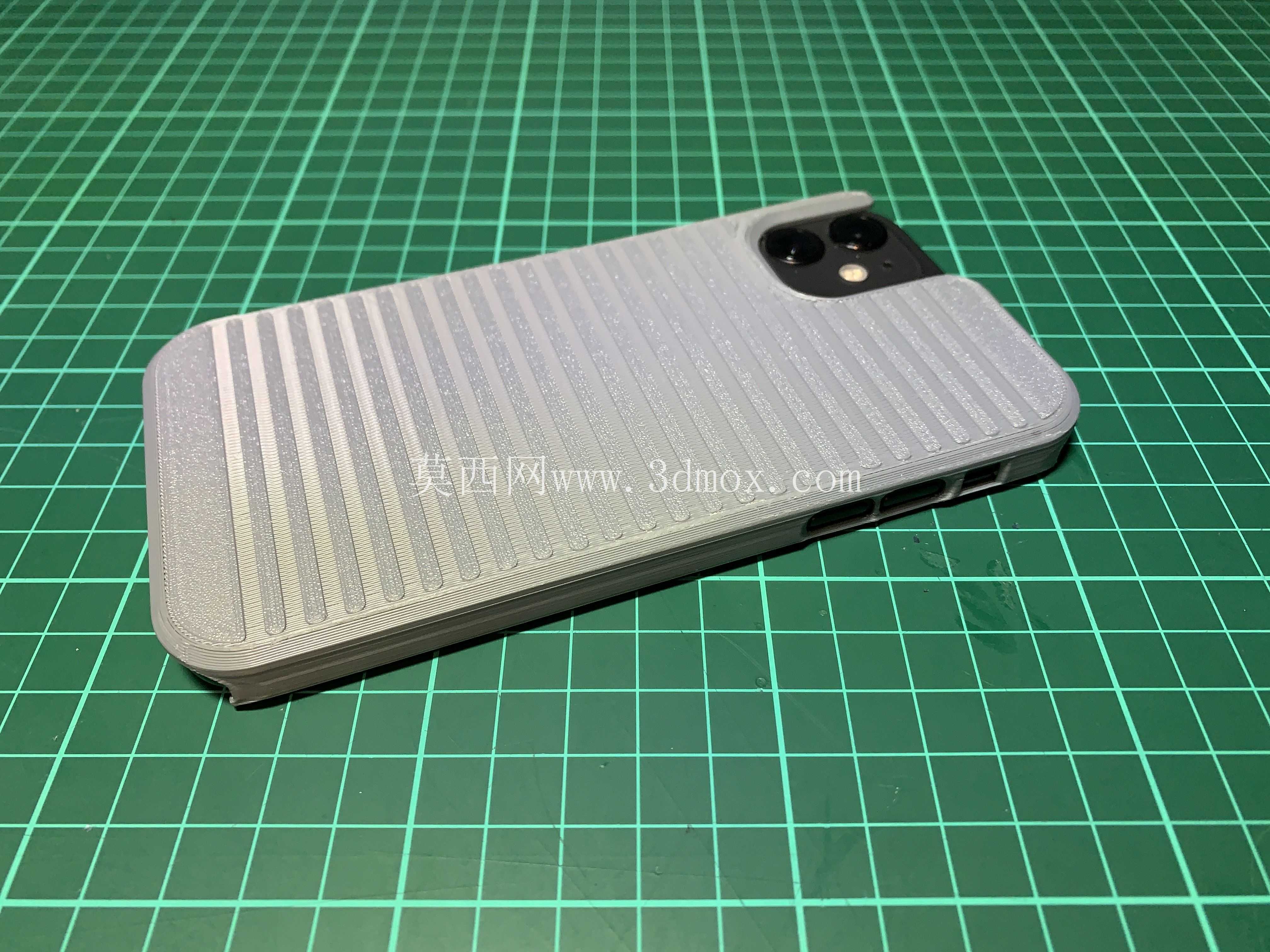 iPhone 11 手机壳