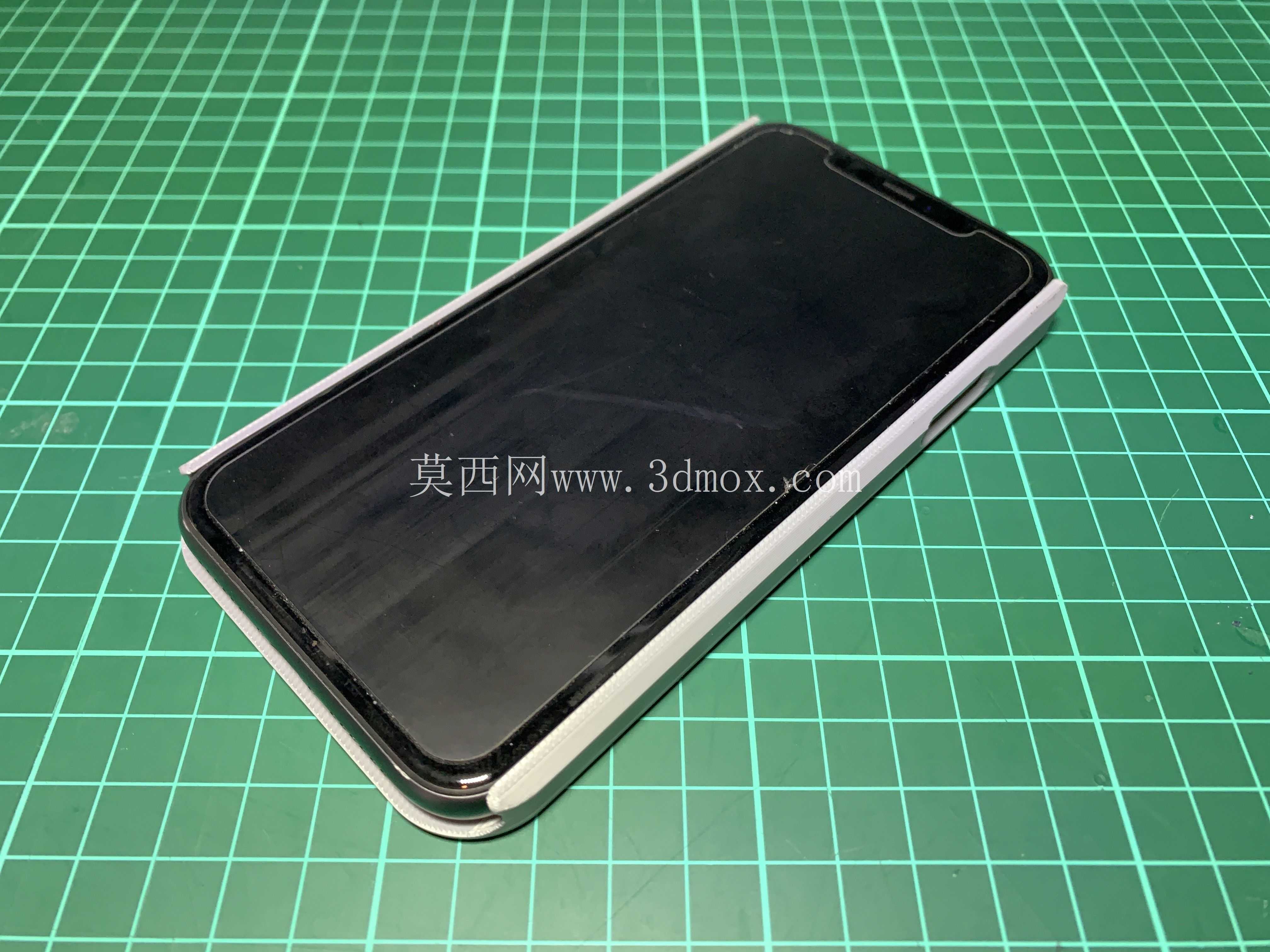 iPhone 11 手机壳
