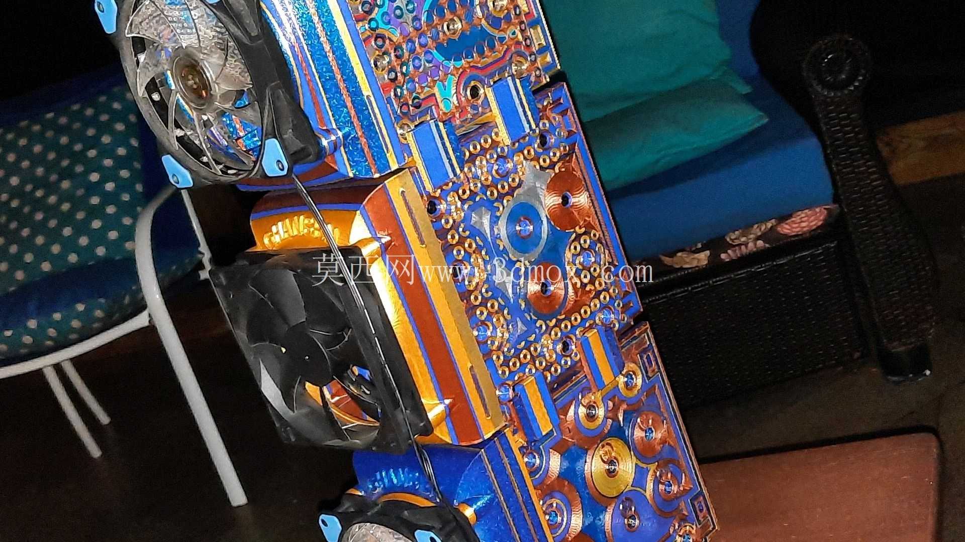 'Printaquad' 3D��ӡ�ɶѵ���Ӳ��֧�ܣ���120mm���Ȱ�װλ�ʹ�ֱ֧��ѡ��