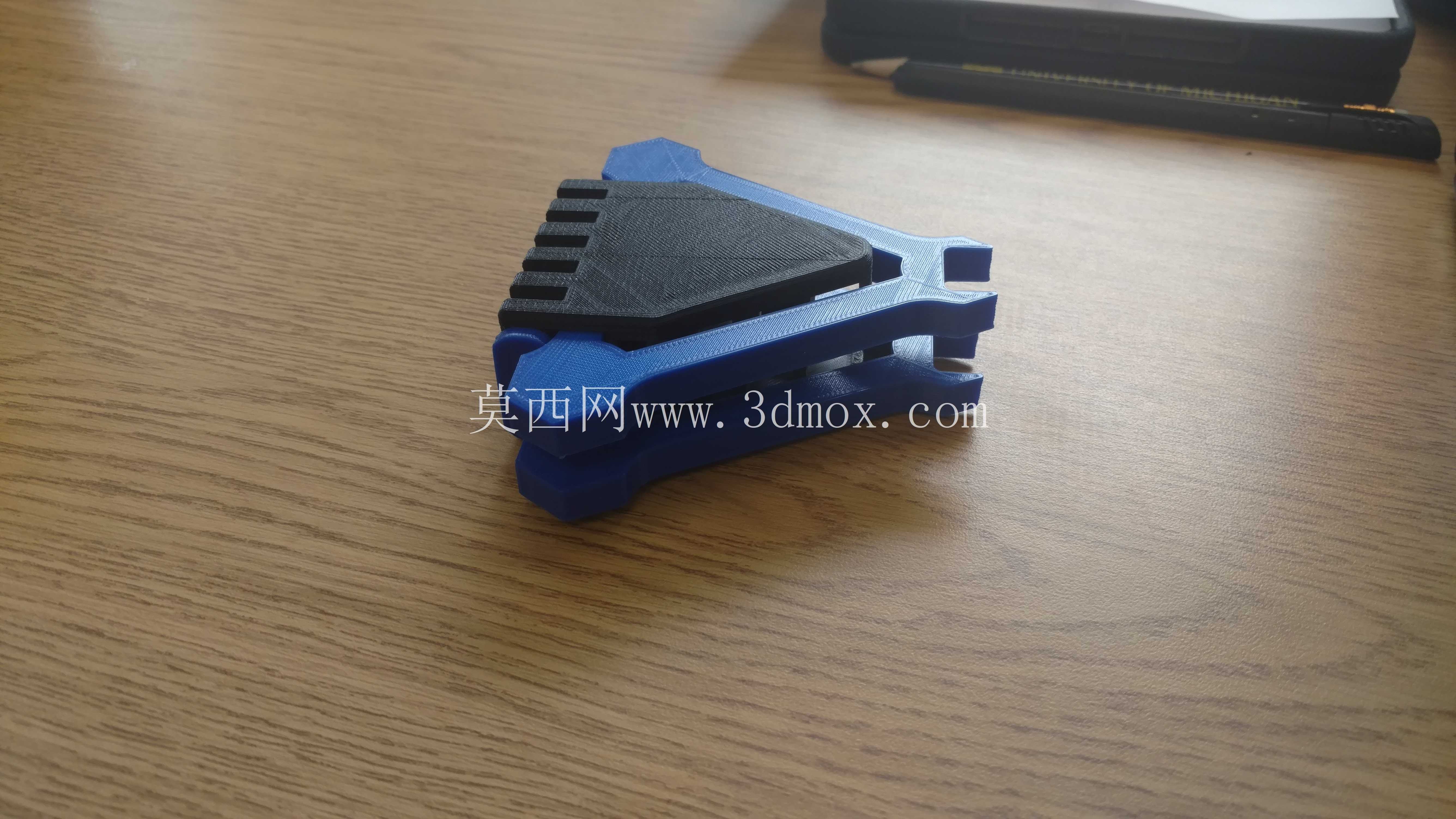 灵活通用手机支架