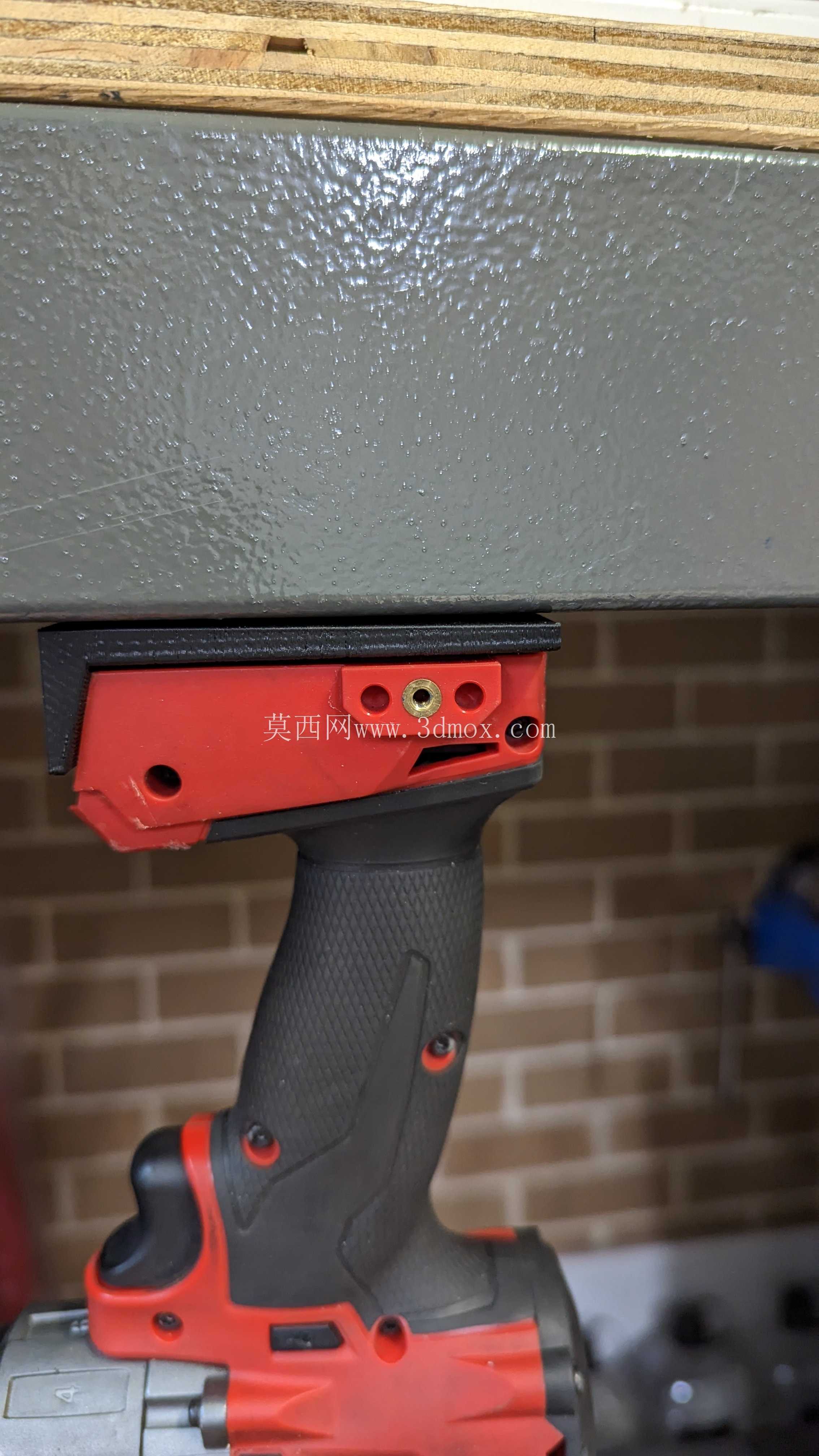 Milwaukee 18V ����֧��