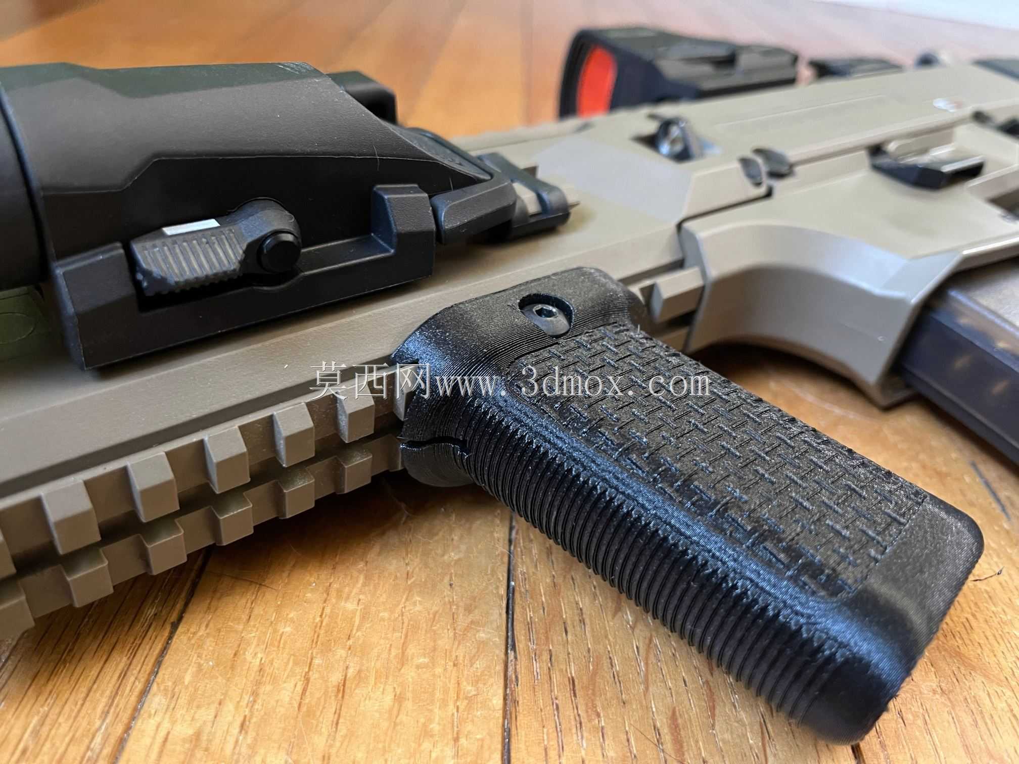 82��б��ǰ�հѣ�BCM CLONE��