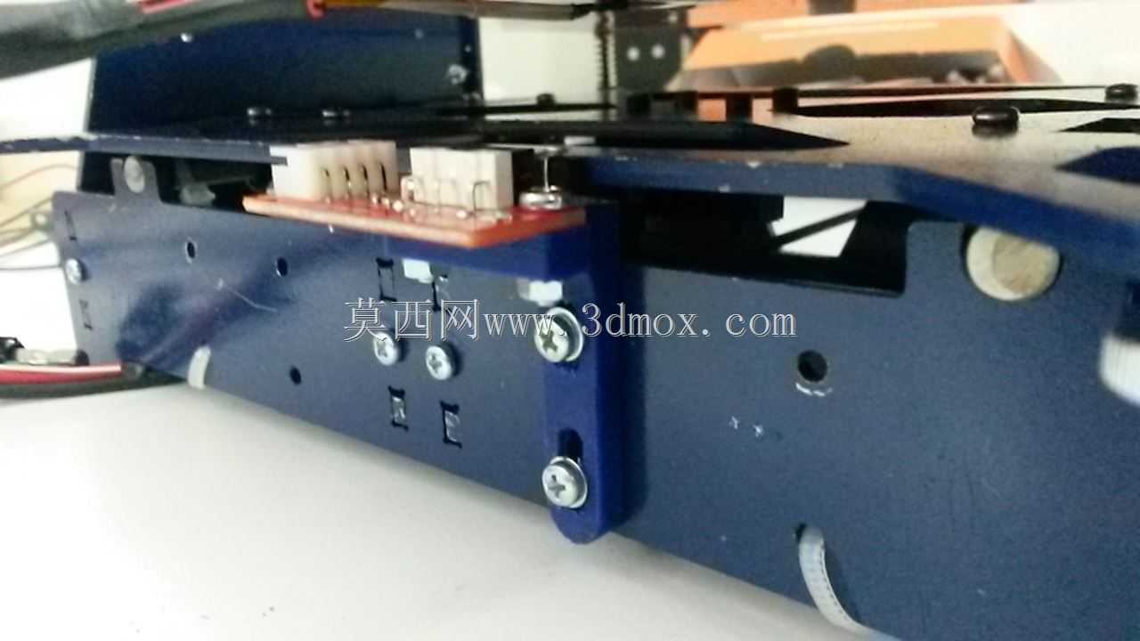 Prusa i3��Y��˲�ֹ��֧��