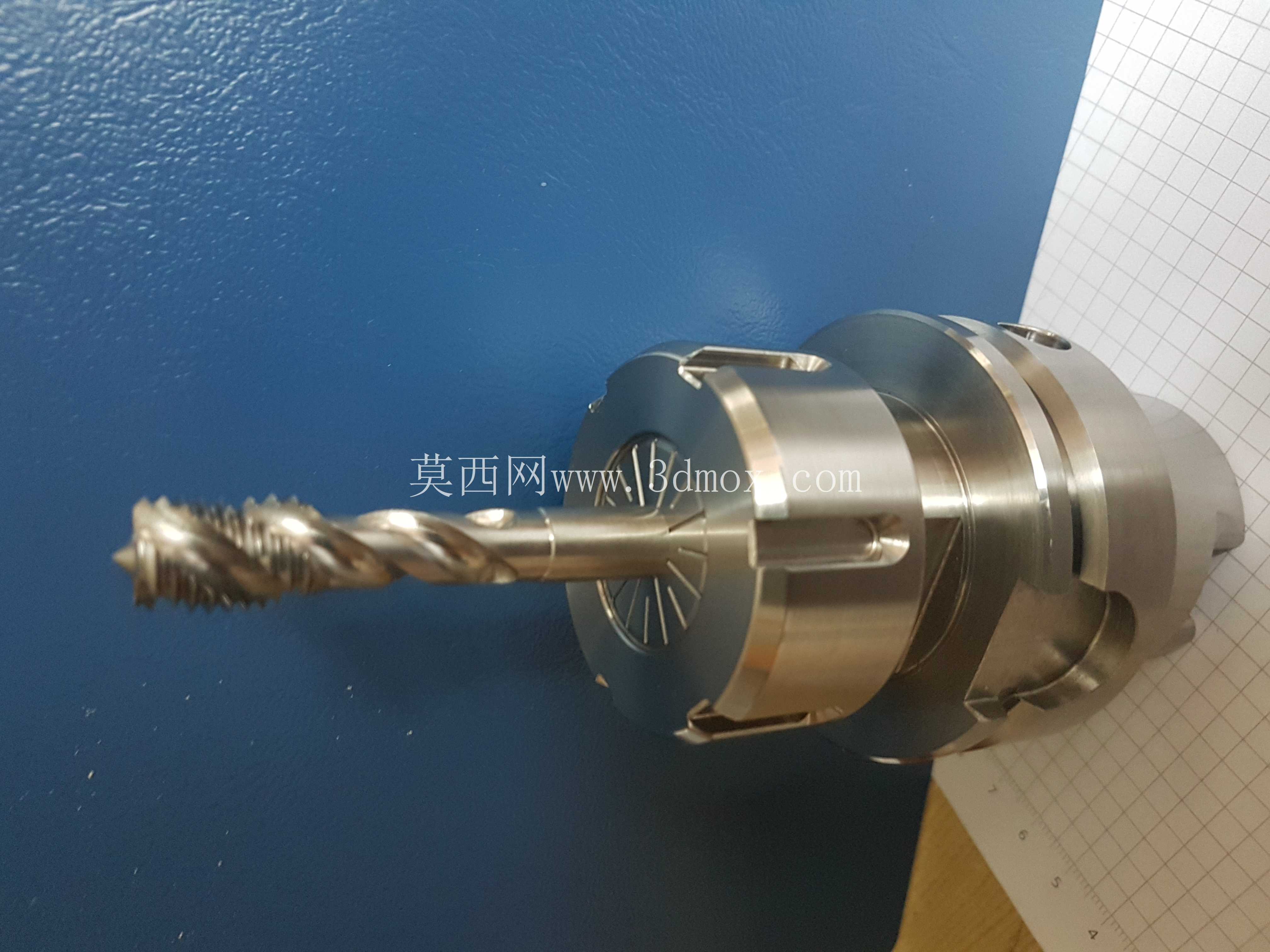 HSK-63 A ��˿׶