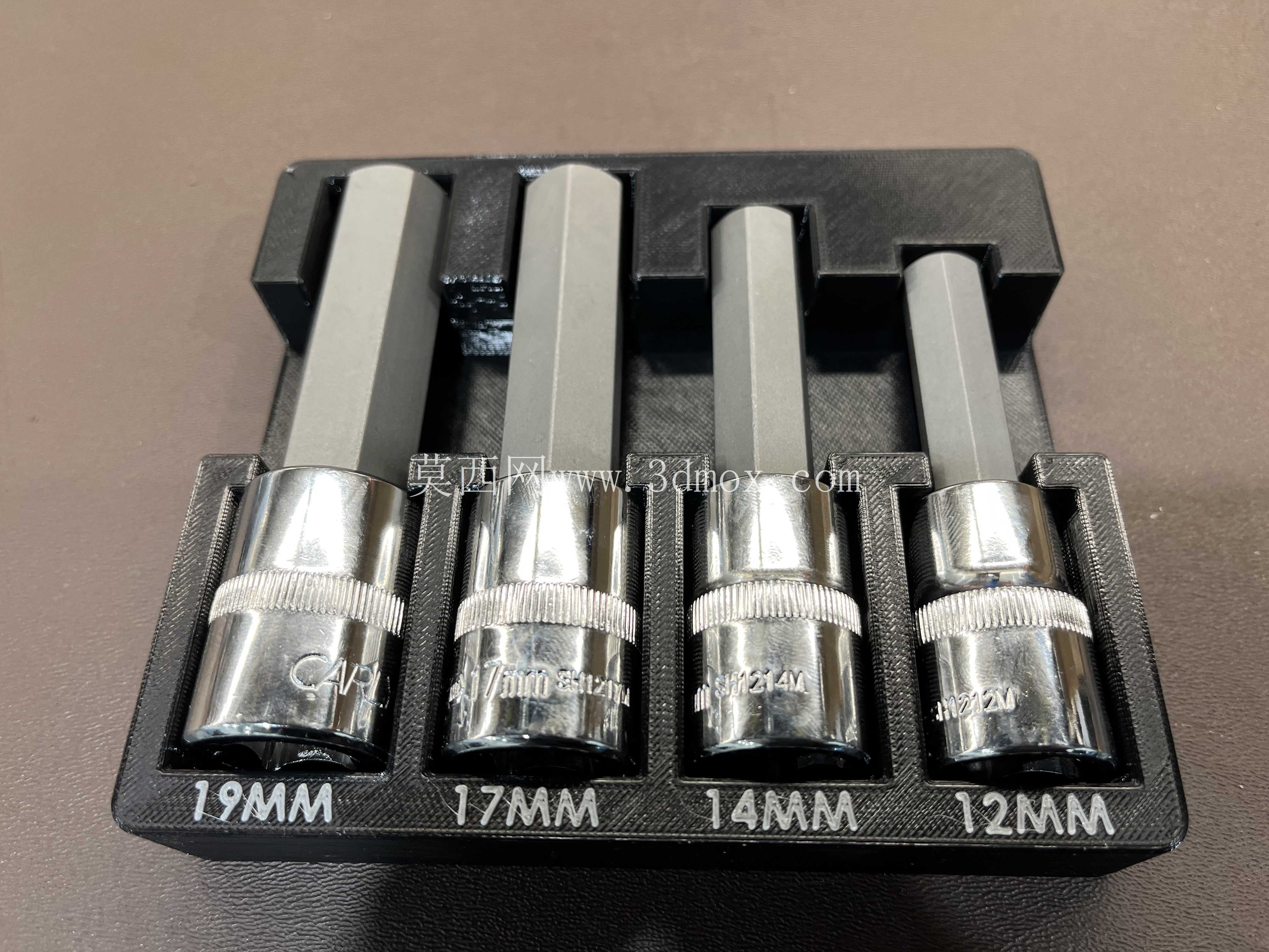 Carlyle ����������˿���׼� 3DP