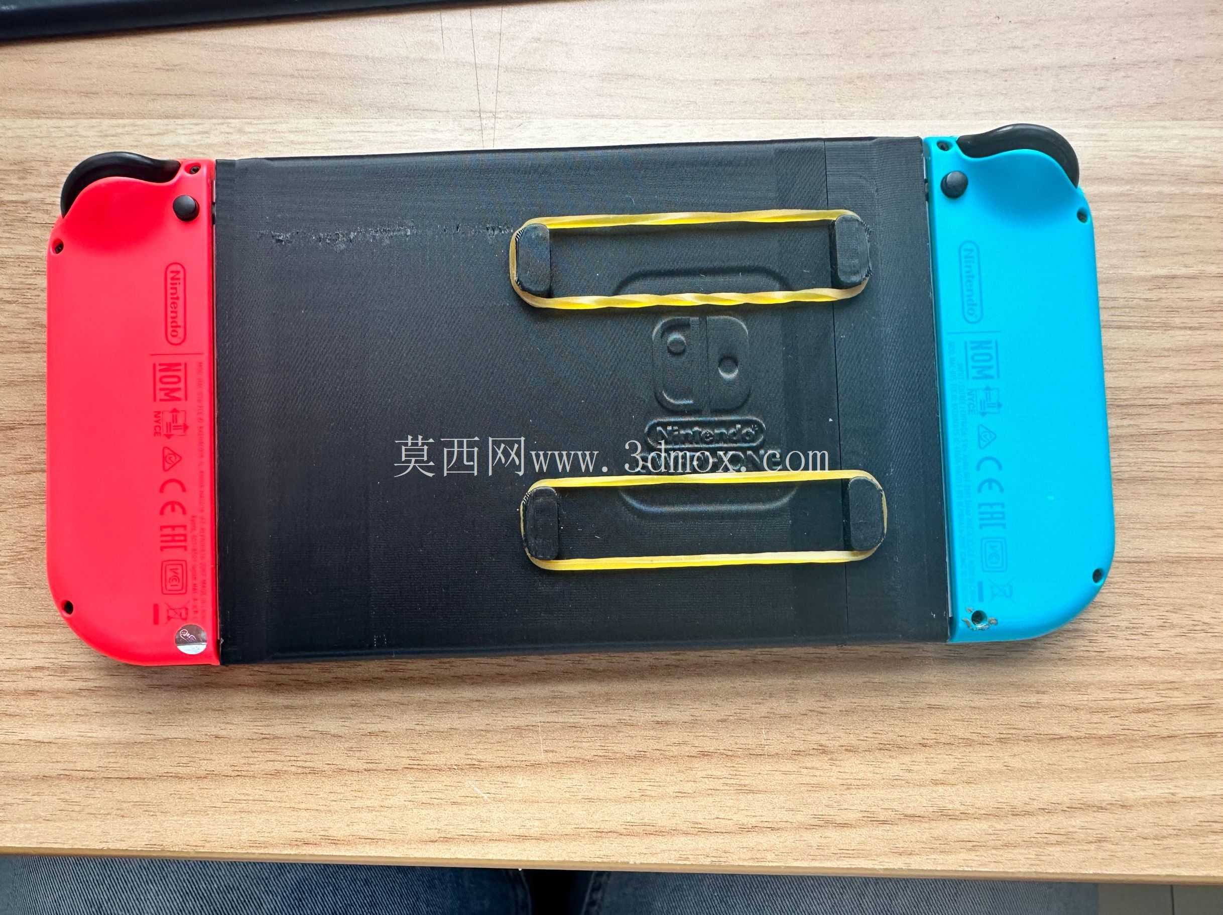 �ɵ��ڳ��ȵ��ֻ� Joycon ֧��
