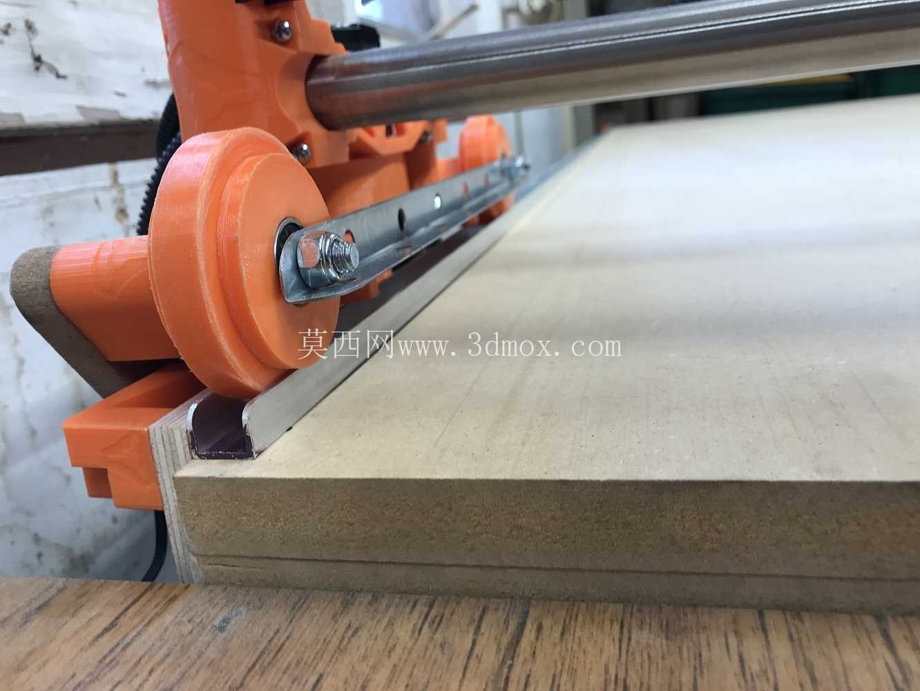Lowrider CNC 履带轮模组