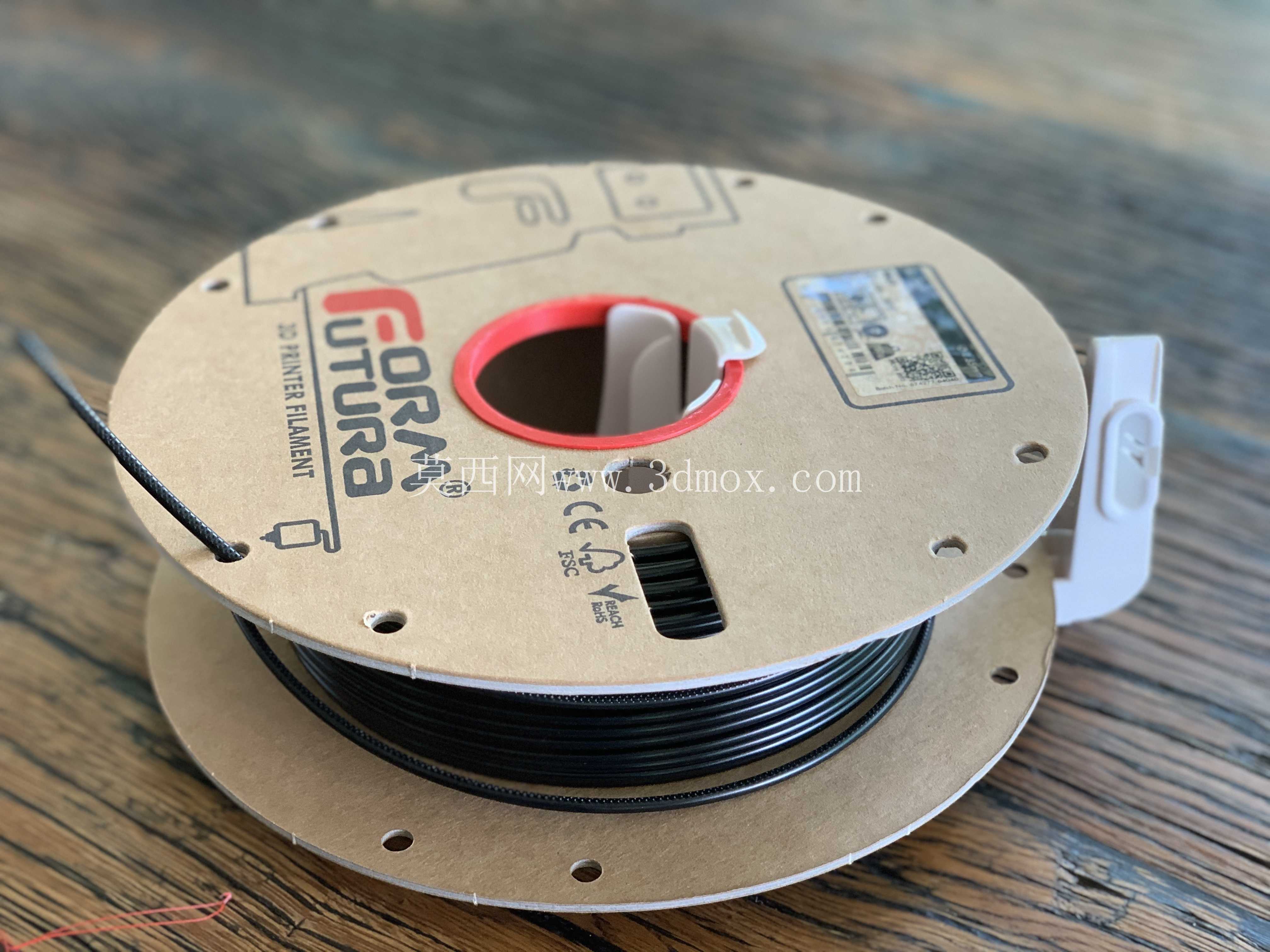 ������ Ultimaker S3 �� S5 �� FormFutura ֽ������������