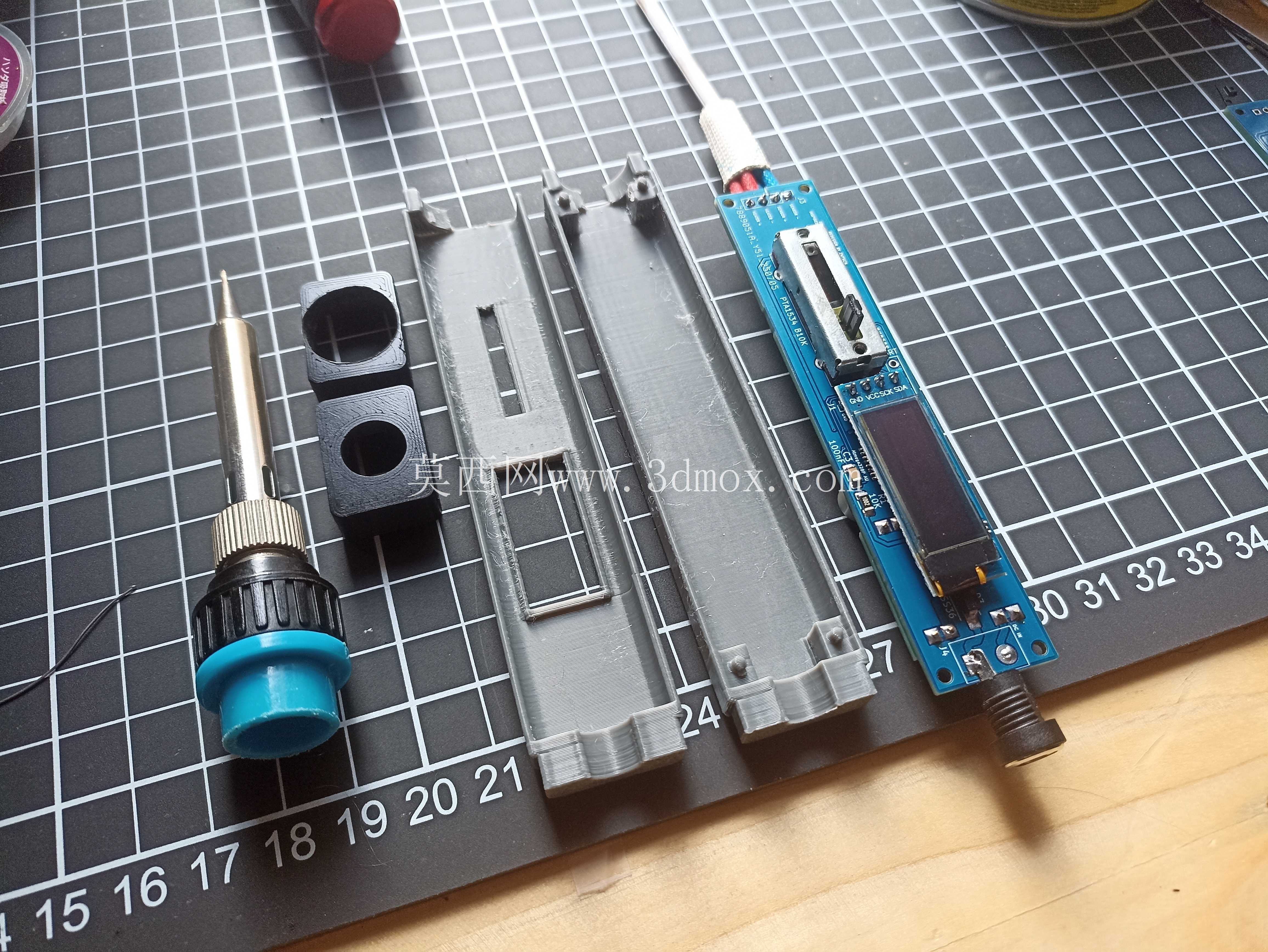 基于Techbuilder设计的DIY 907便携式焊锡