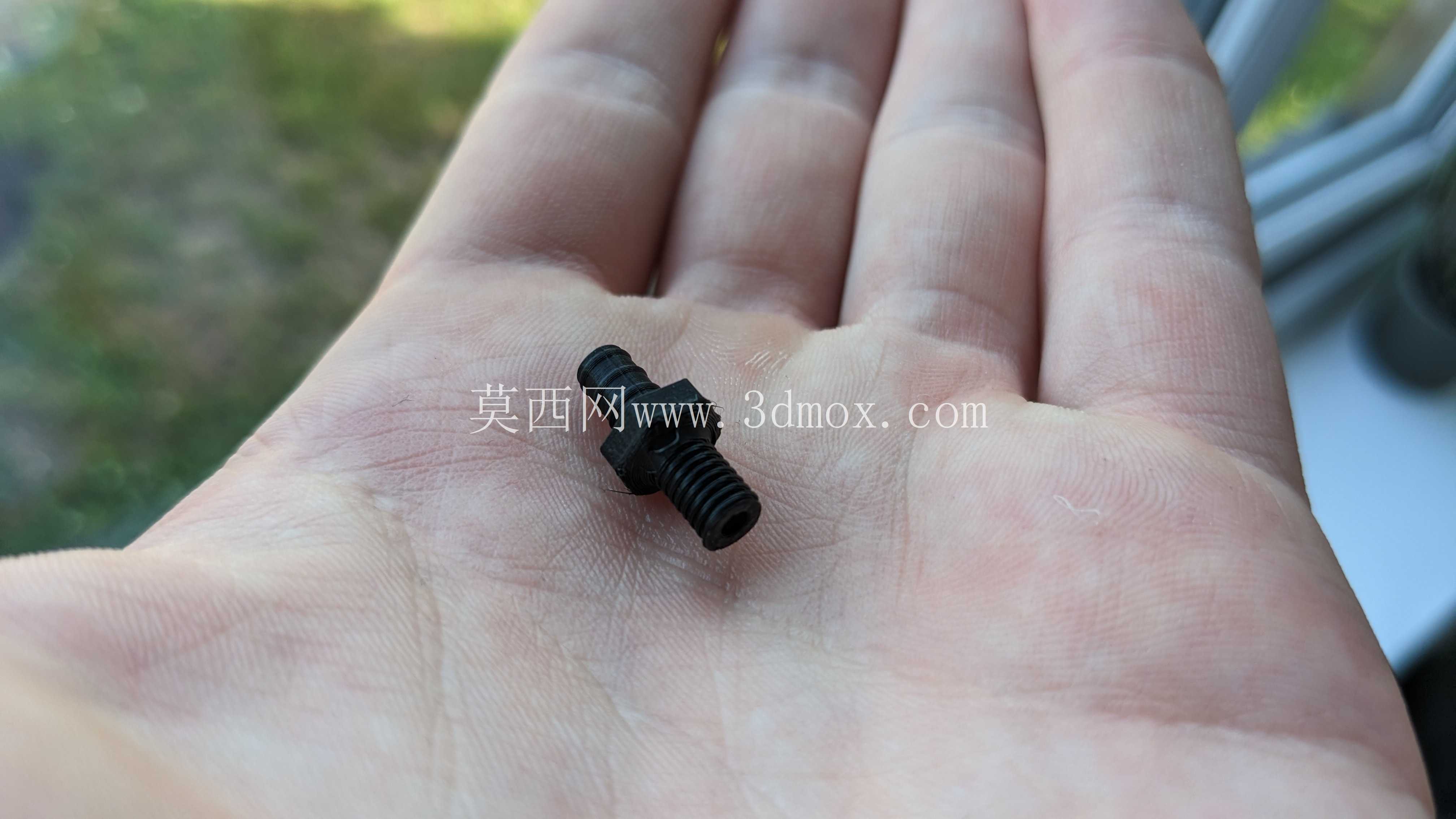SRAM �ƶ���������ͷ