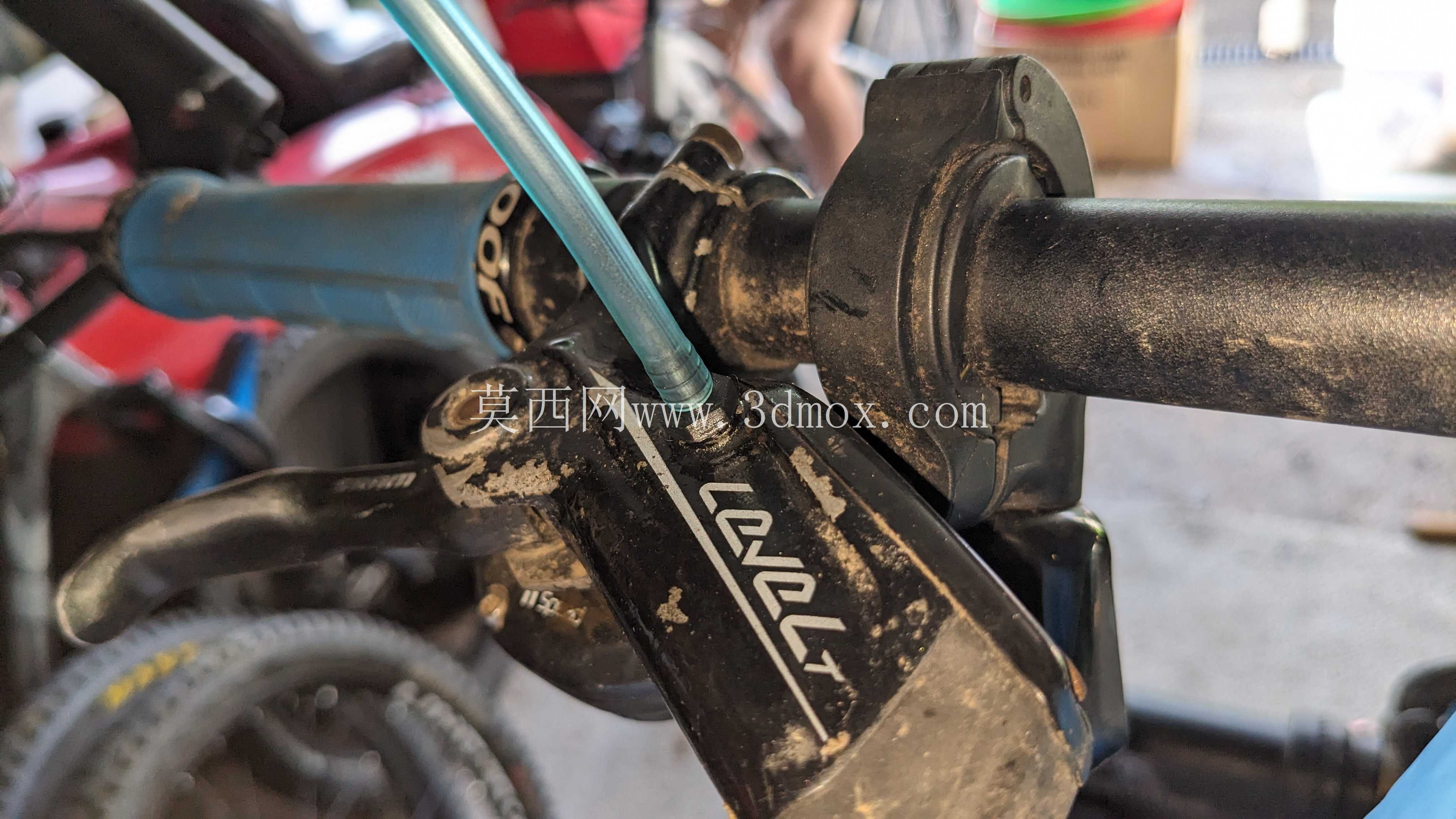 SRAM �ƶ���������ͷ