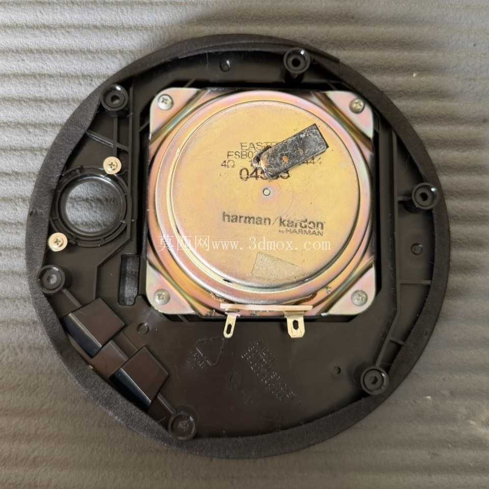 哈曼卡顿 4 欧姆 10W