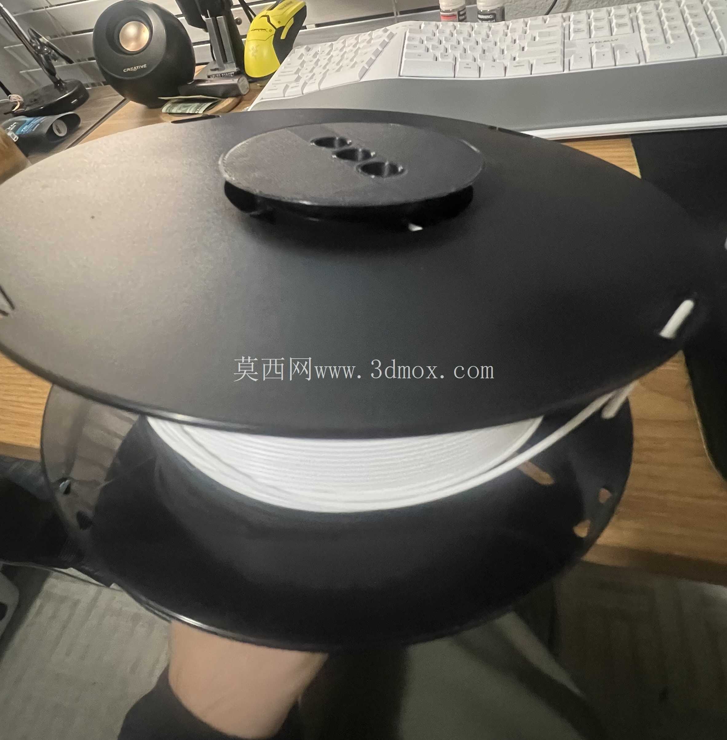 用于手动重新绕线的线轴支架