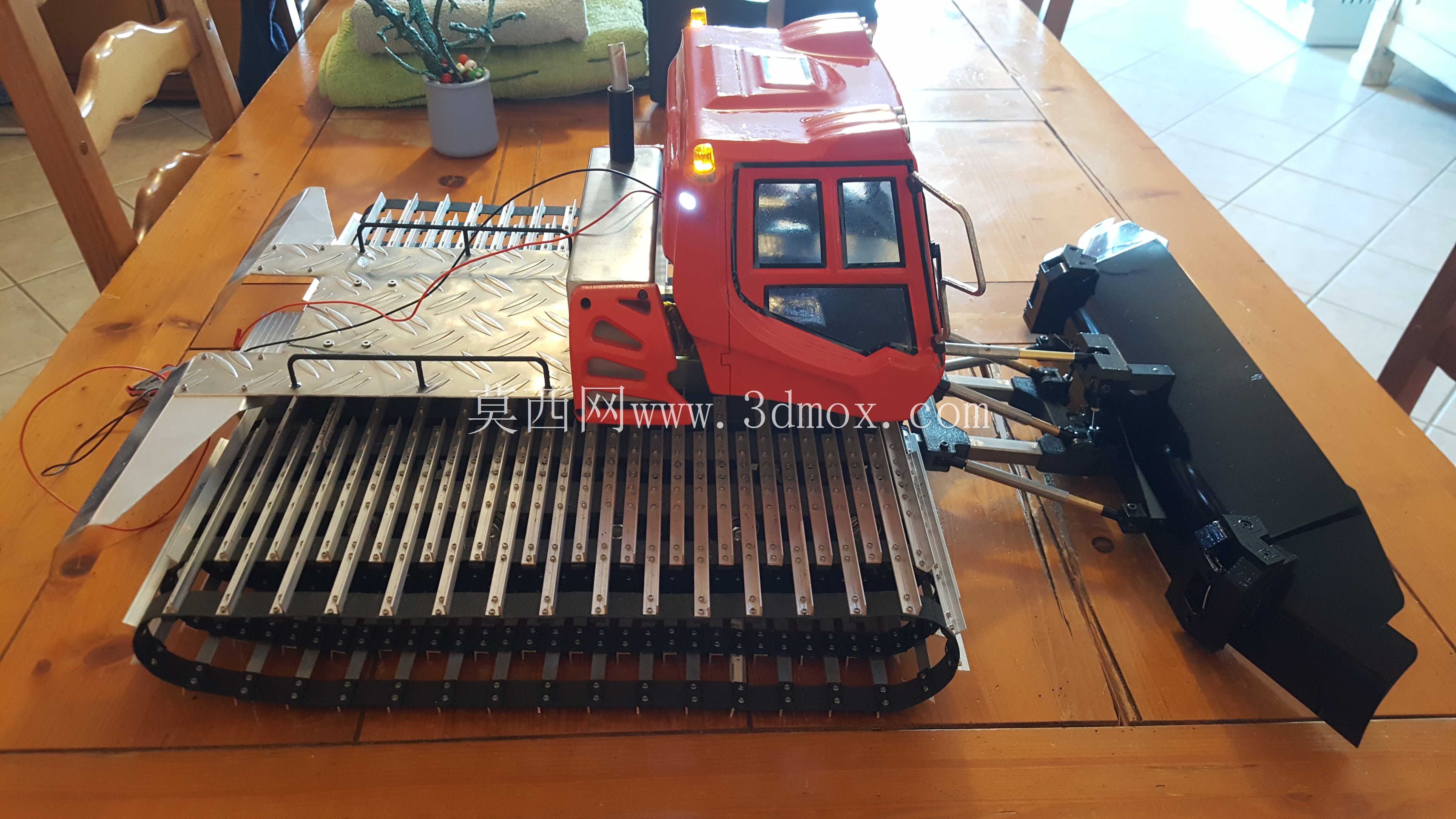Pisten Bully PB400