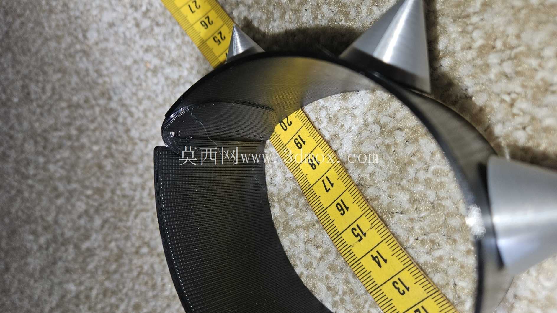 TPU 尖刺带
