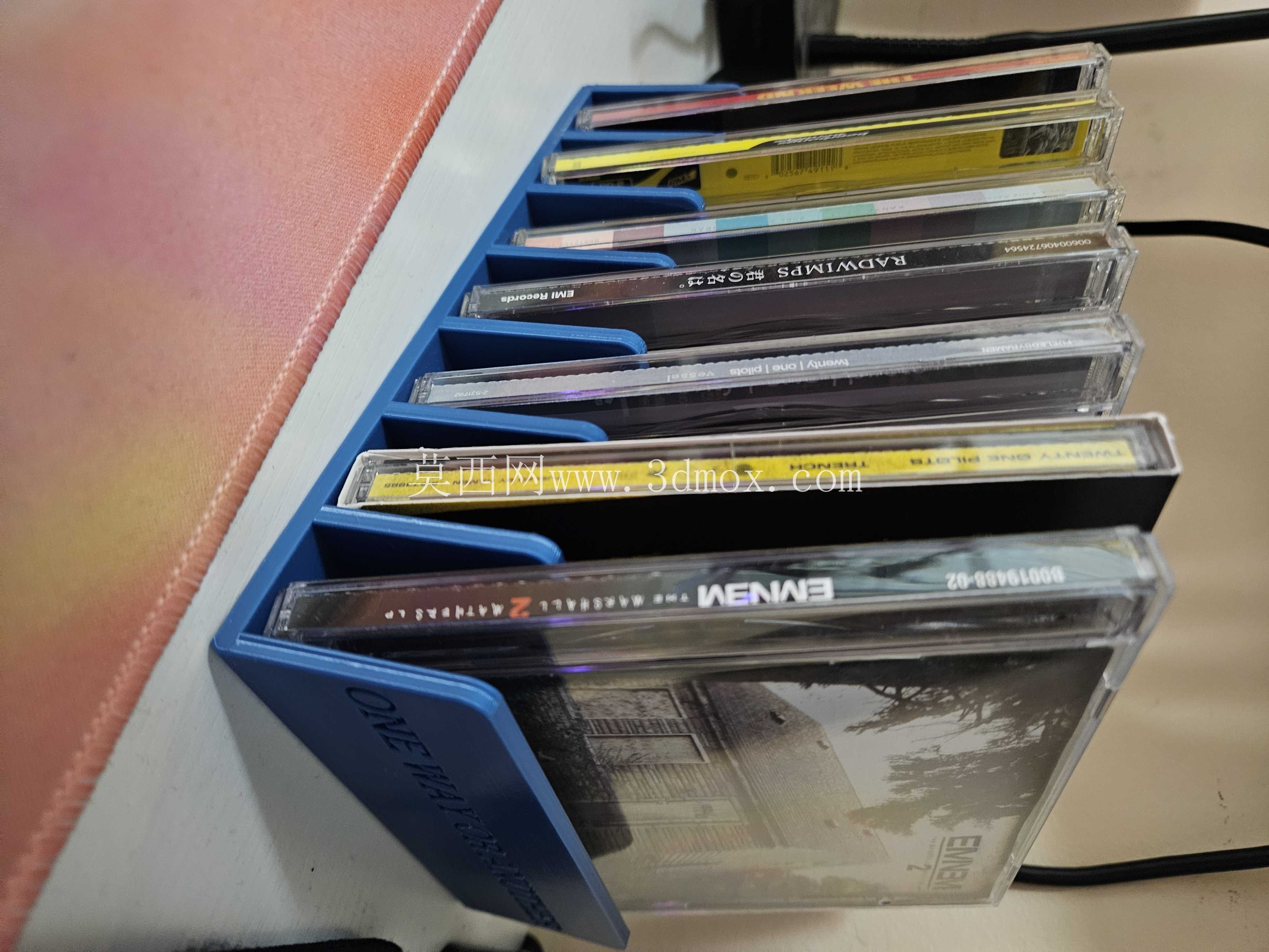 CD չʾ���̣����п��Զ����ı���