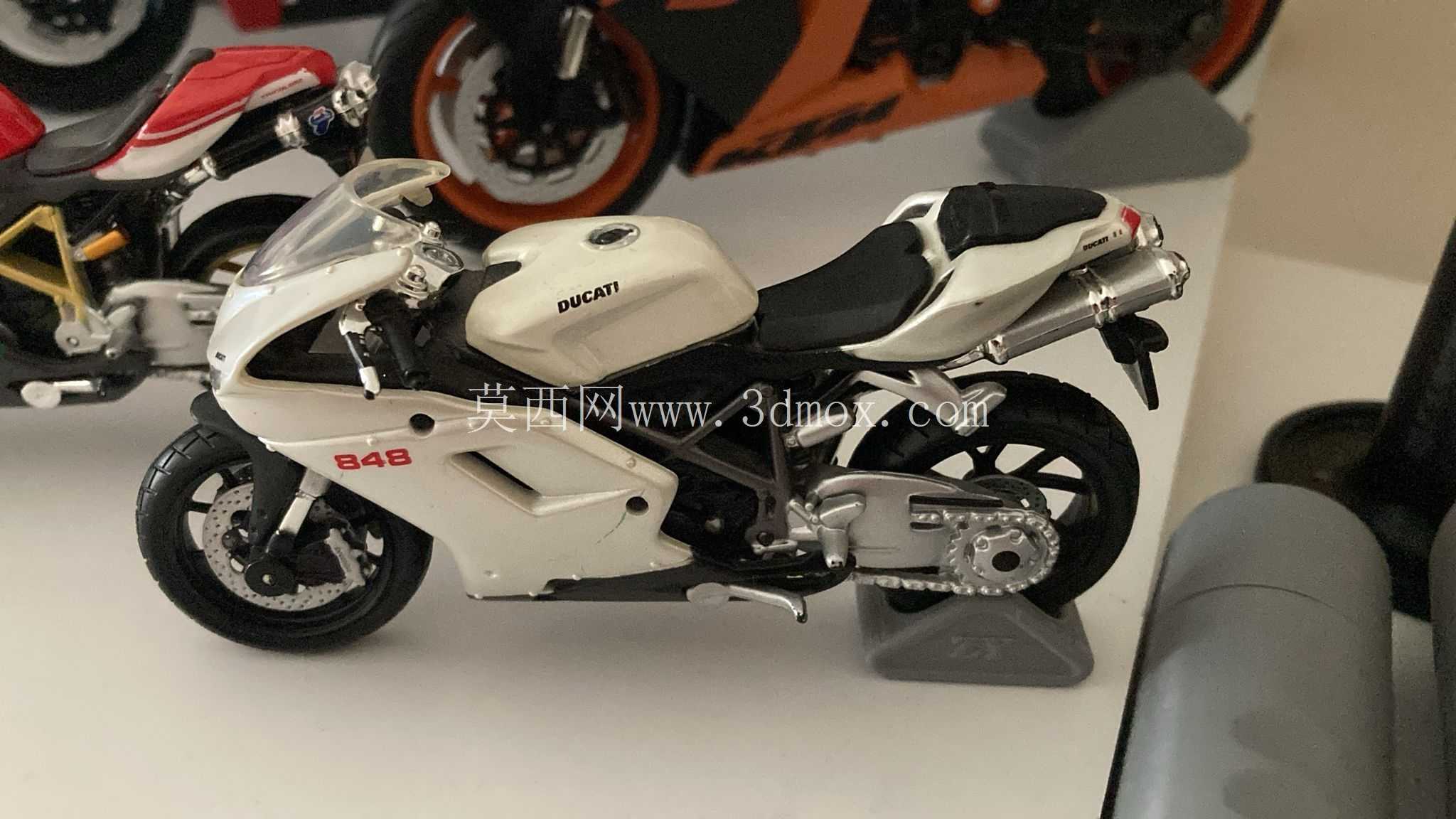 1:18ѹ��Ħ�г�֧��