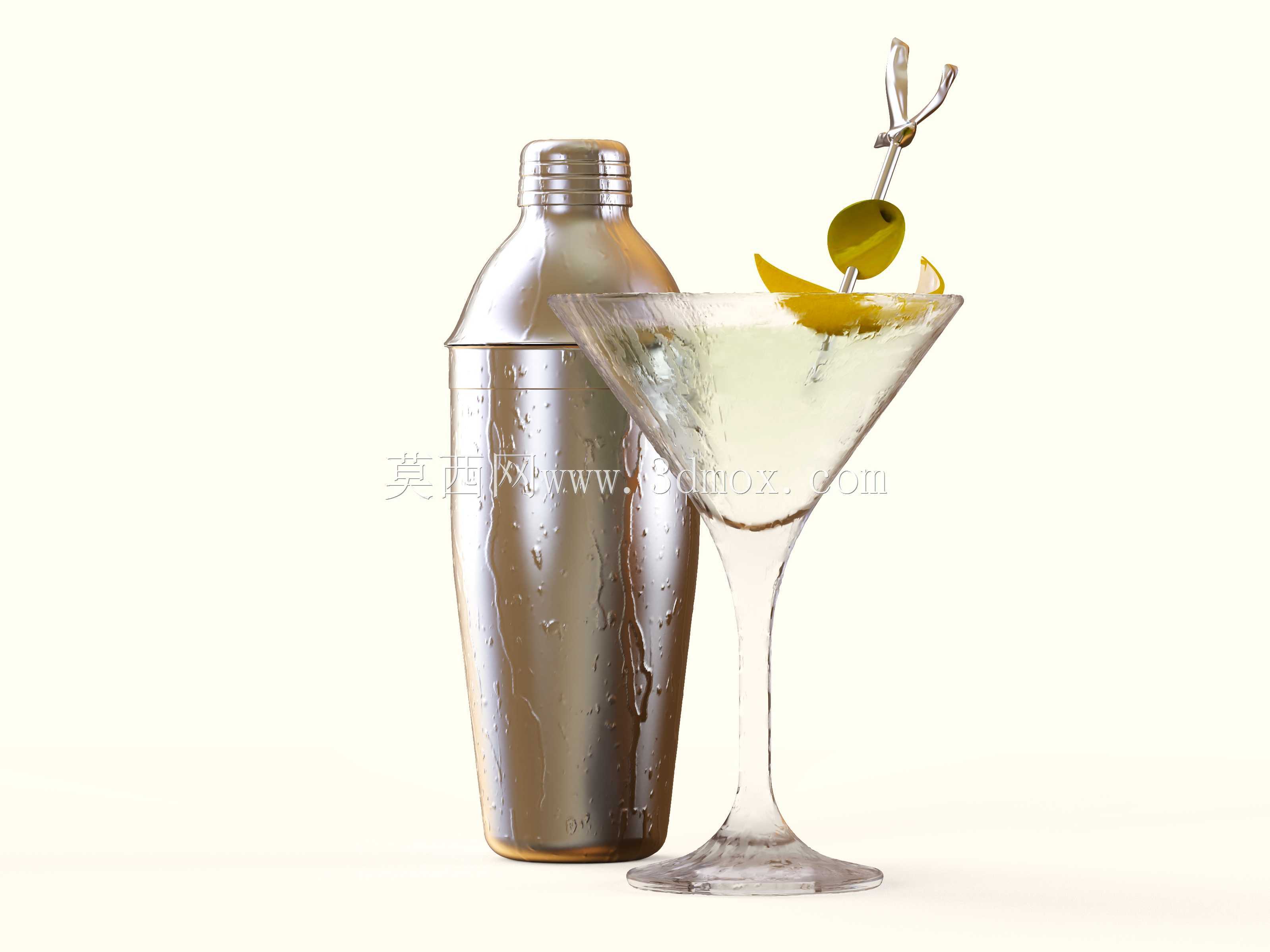 鸡尾酒摇壶和鸡尾酒杯