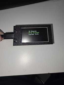 ESP32 Ideaspark 带 1.9" 展示盒