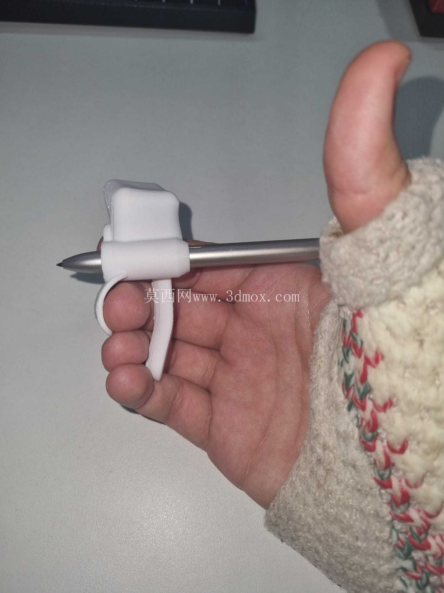 针对石膏或拇指残疾的笔握力