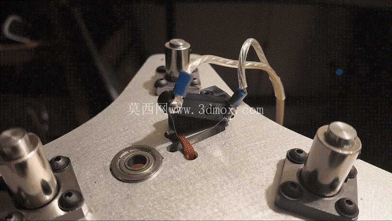 指关节弹射机构