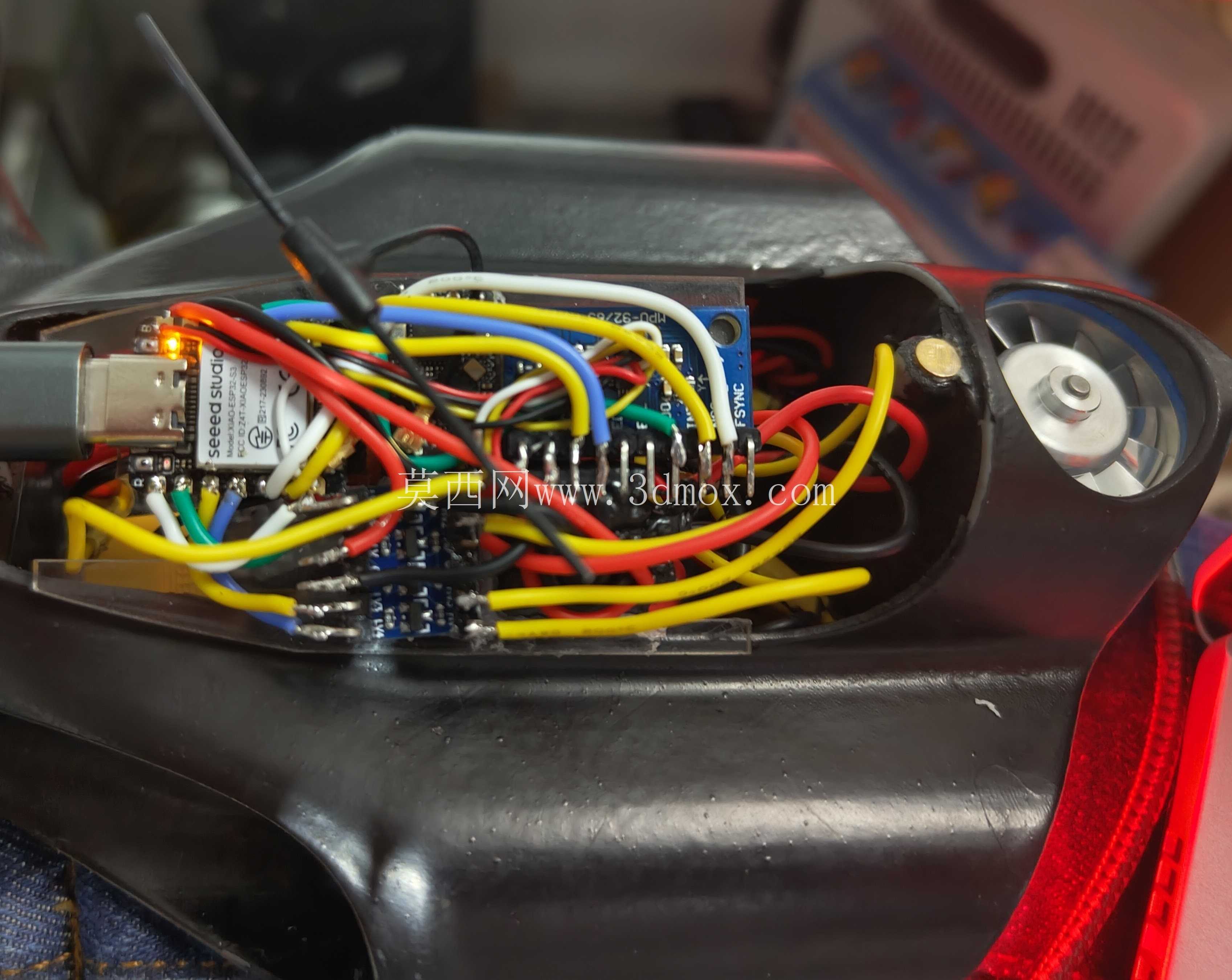 遥控气垫船赛车原型1