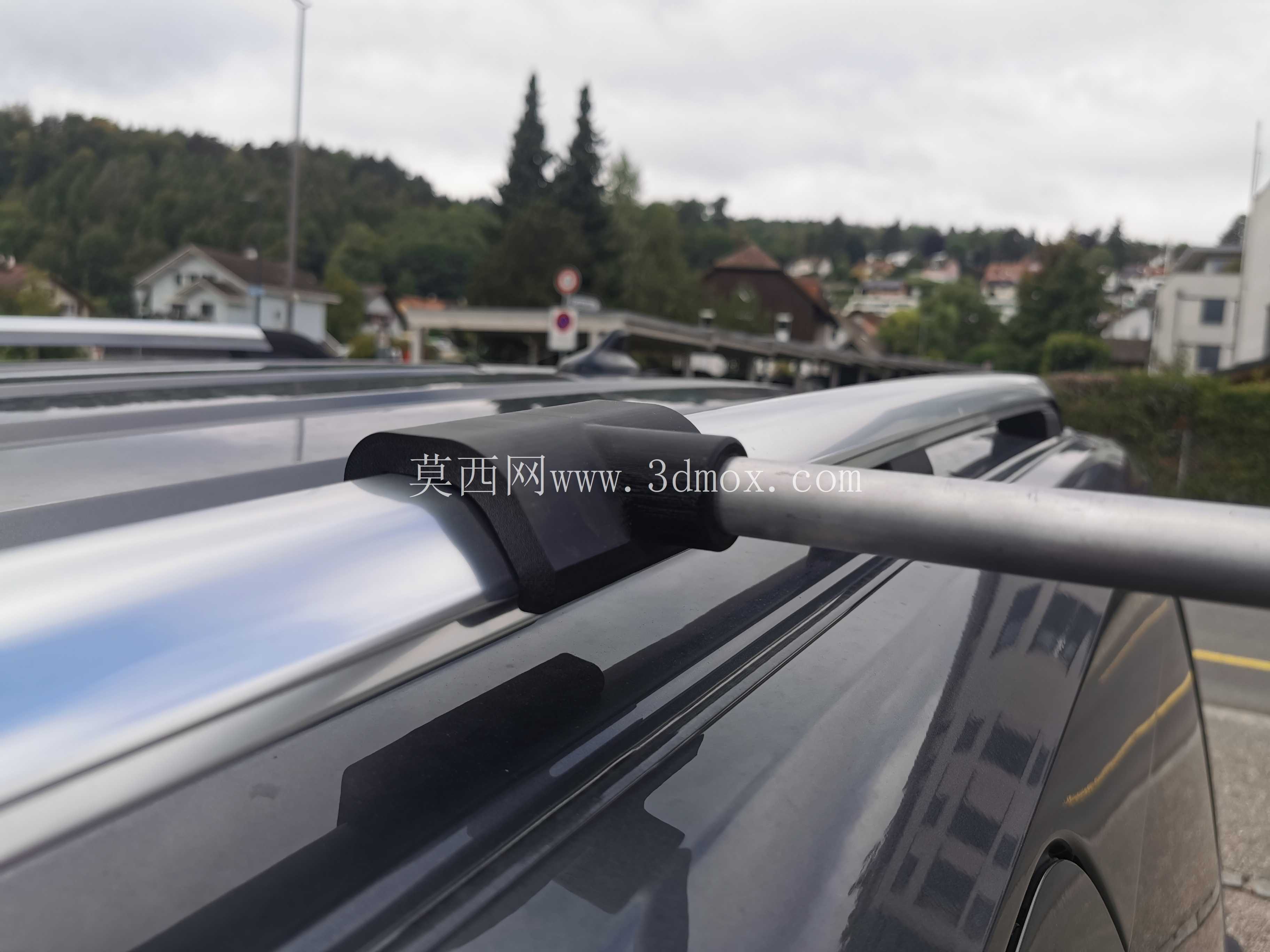 大众 Caddy Mk5 晾衣绳