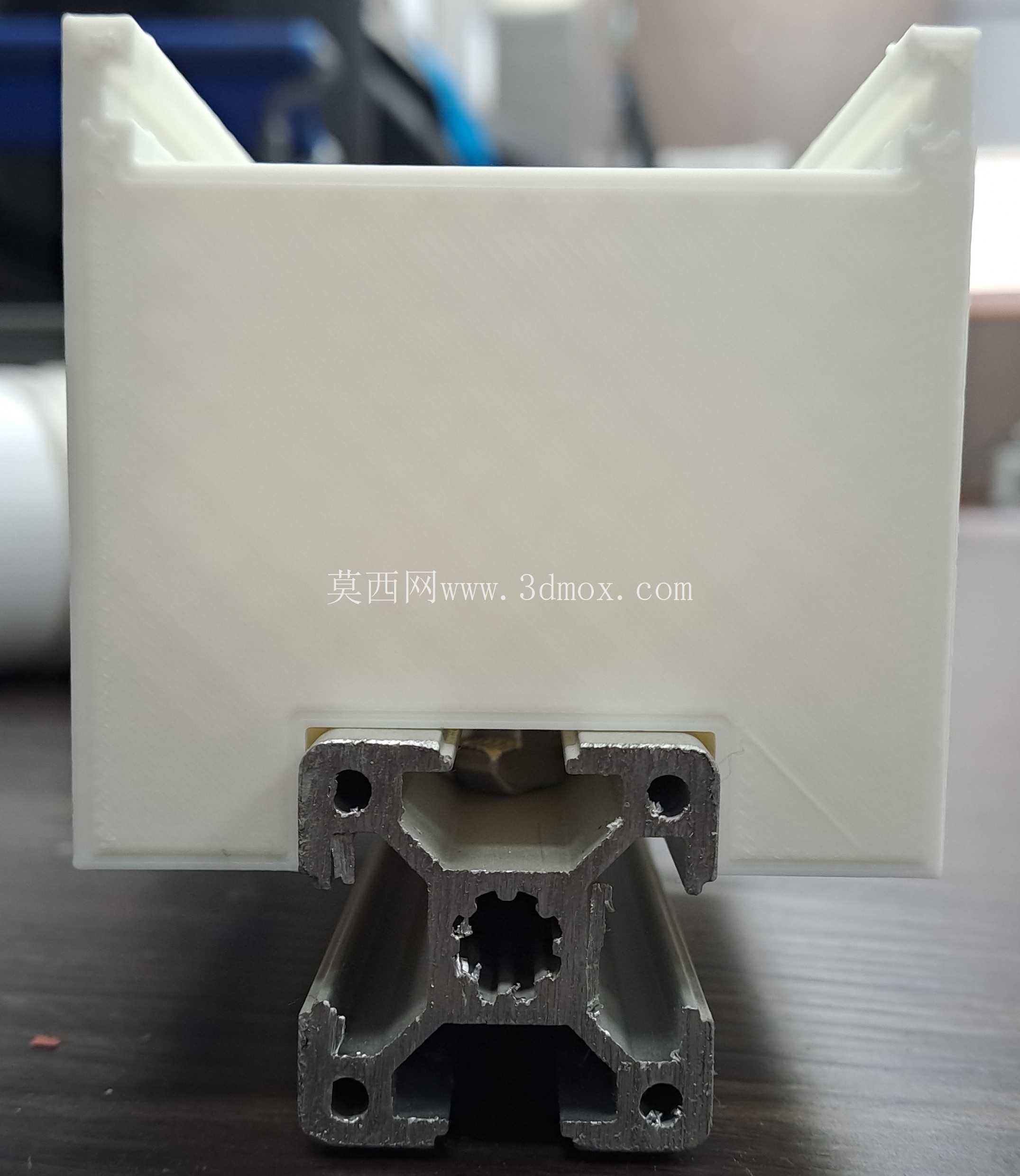 用于 30mm ALU 挤压件的储物盒
