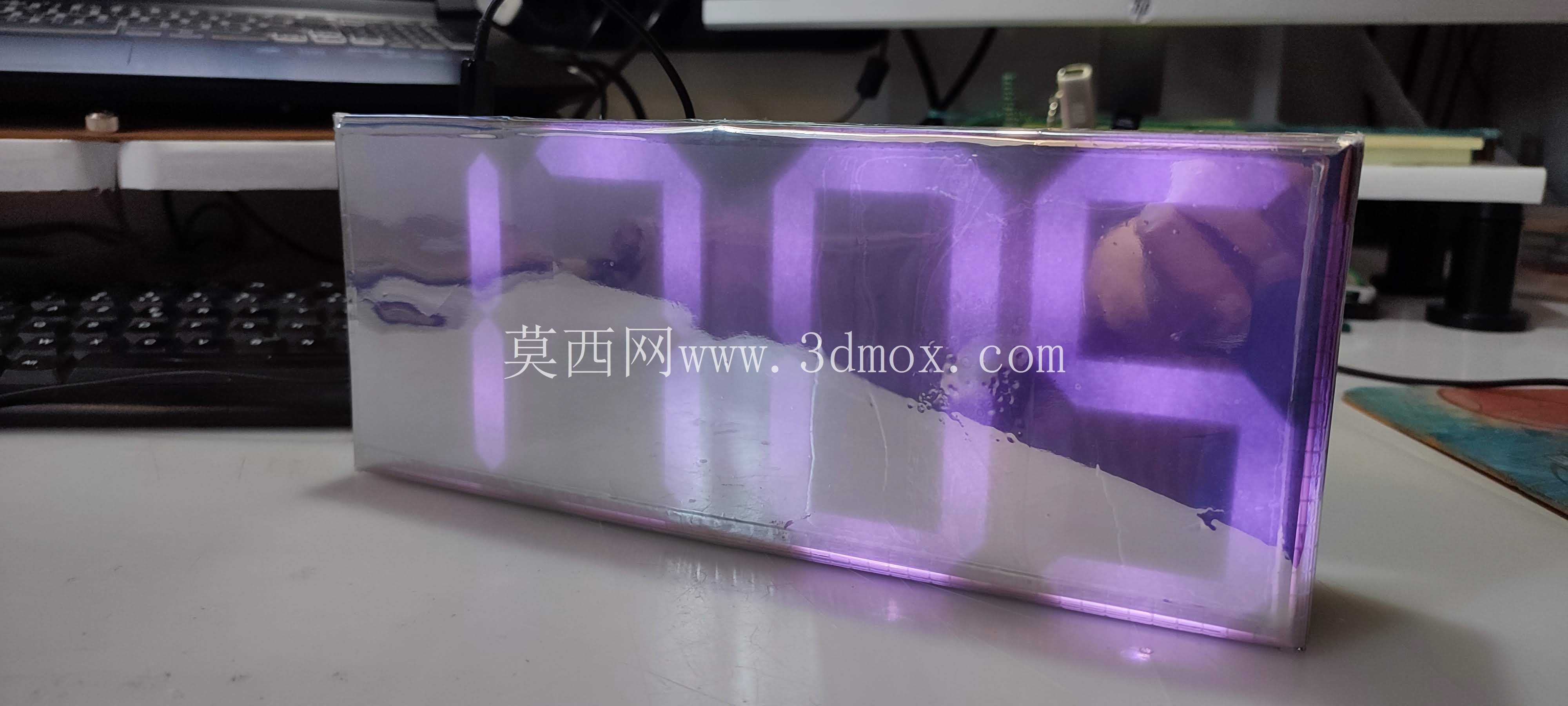 ʱ�� + ���ڣ�RGB LED W2812��