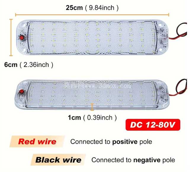 汽车天花板上的 LED 灯固定