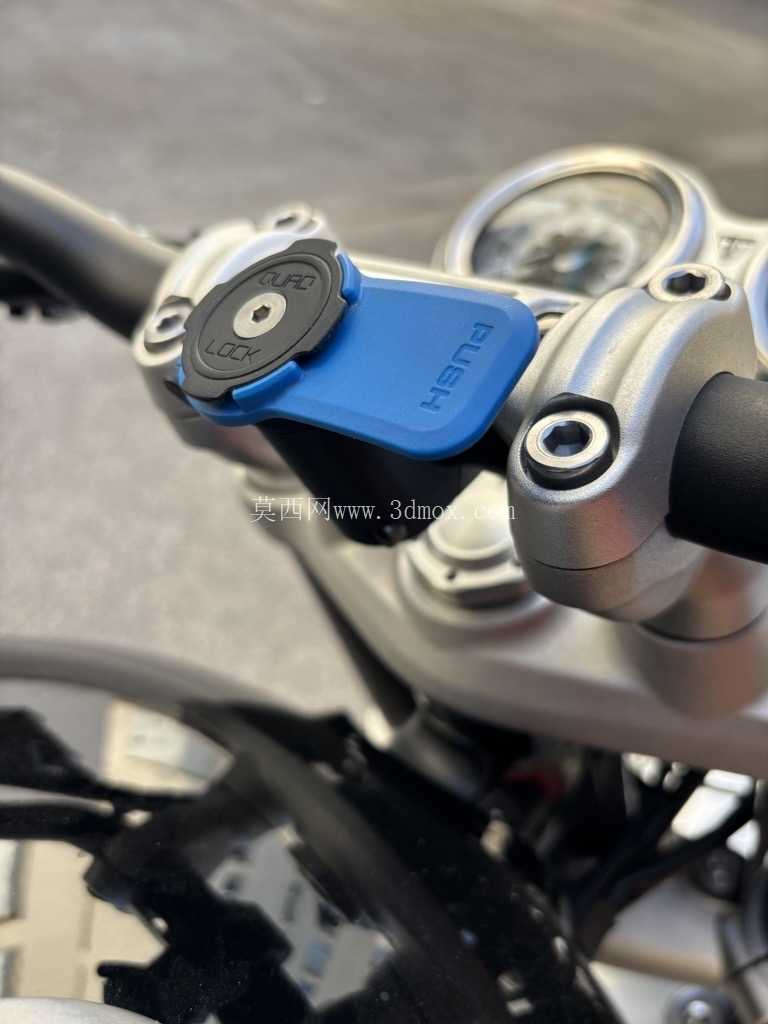 Triumph 1200 Speed ˫ QuadLock ���Ѽ�������