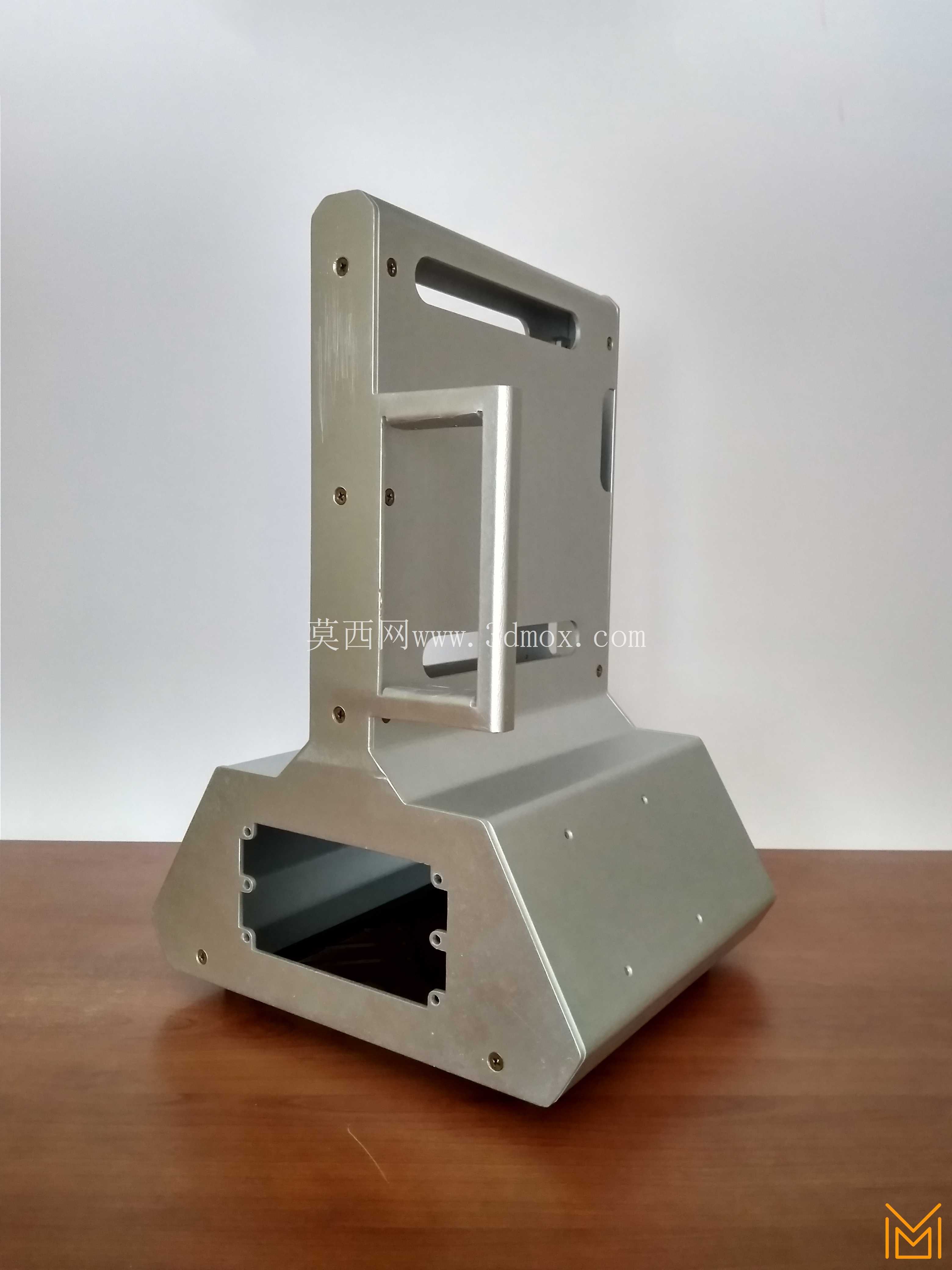 ITX evo – 简单的 PC 机箱