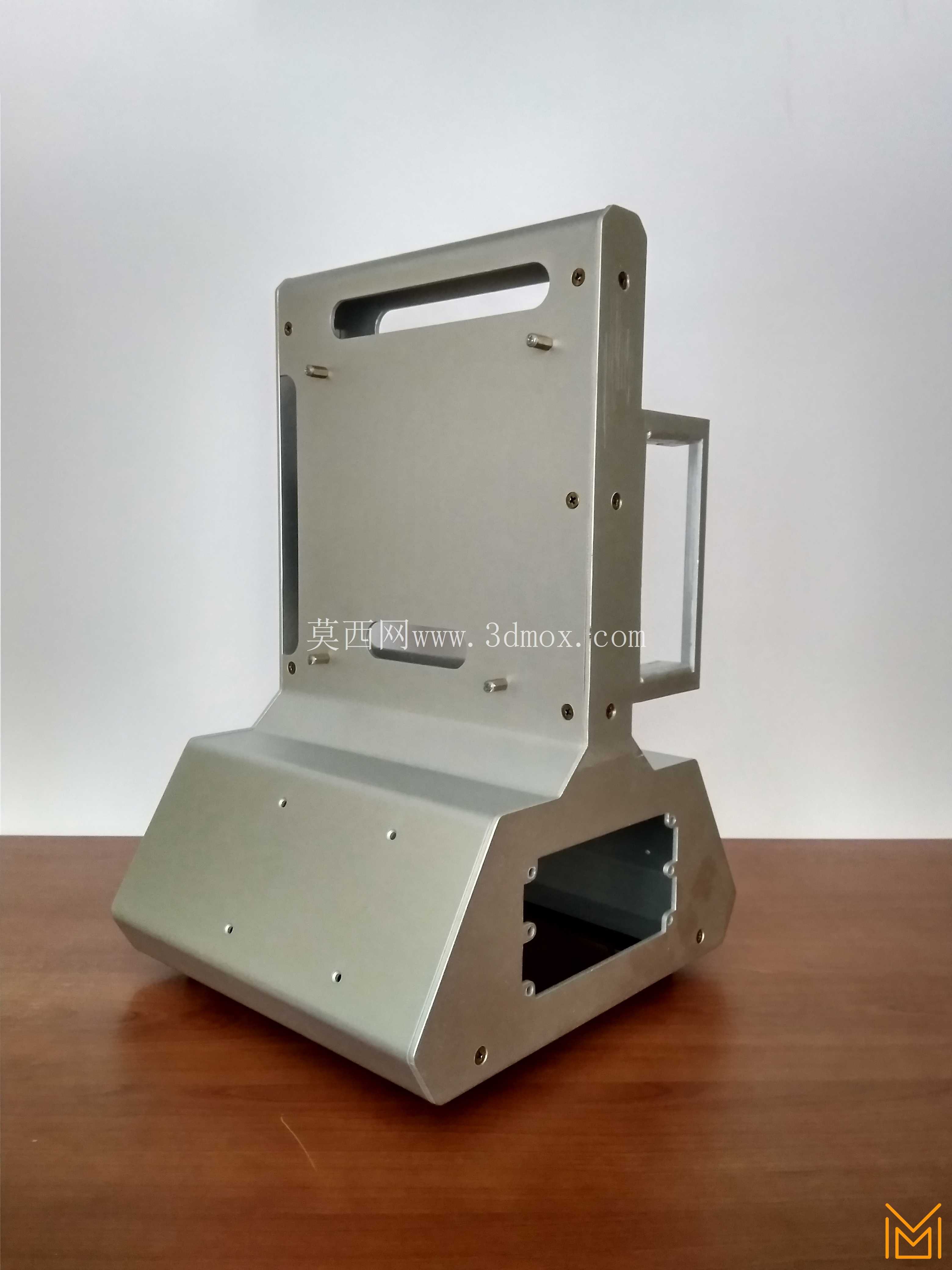 ITX evo – 简单的 PC 机箱