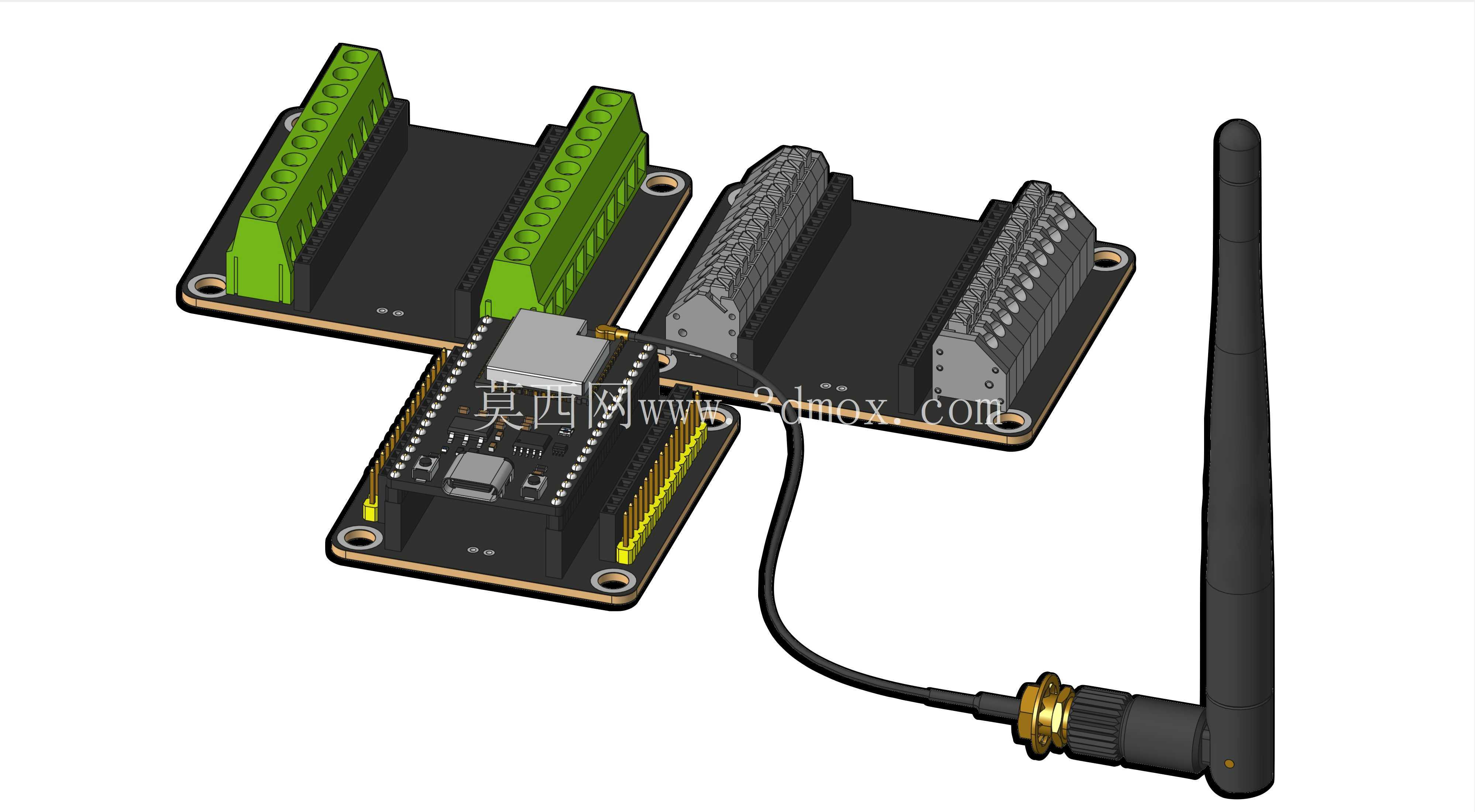 带外部天线和 3 种适配器板的 ESP32 DevKit 32U