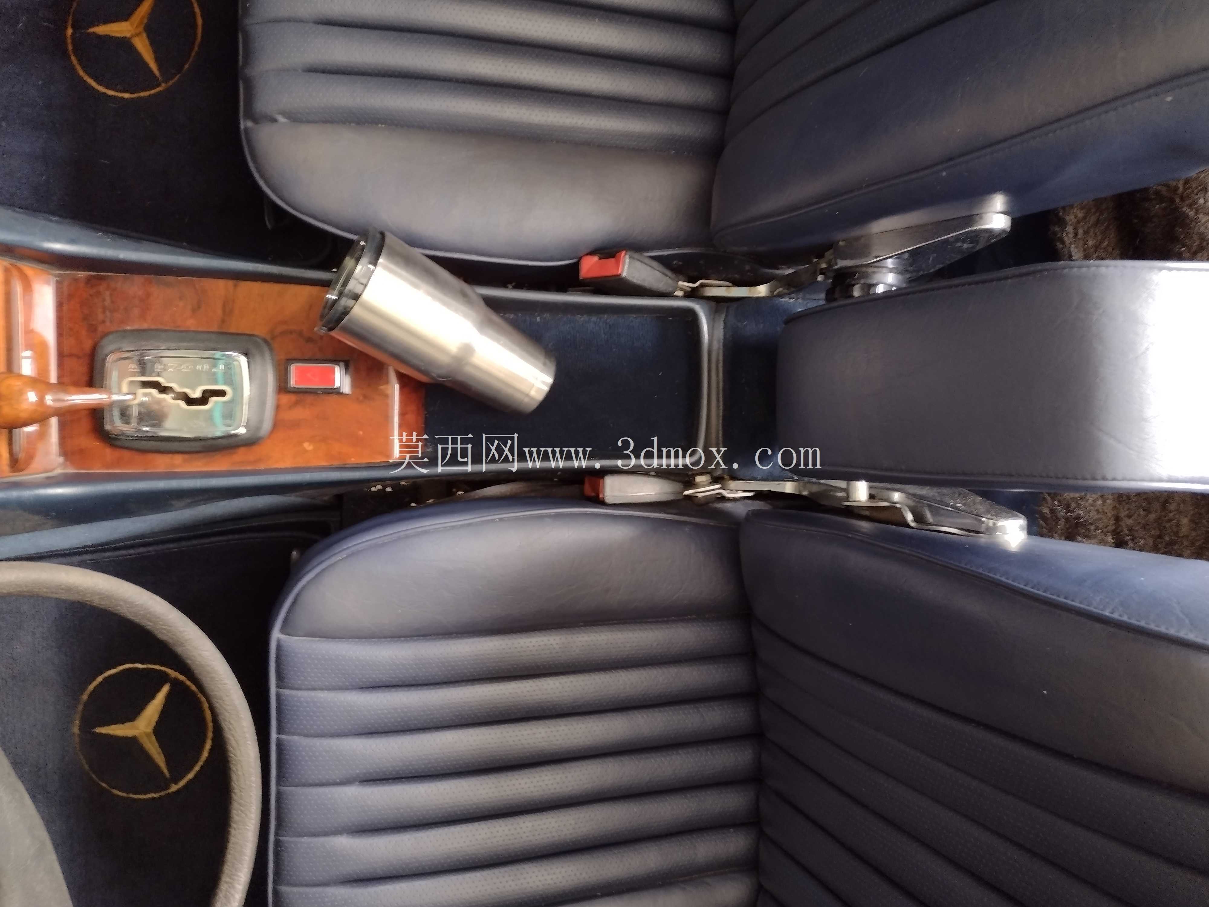 ÷����˹ 350 SL ����̨���