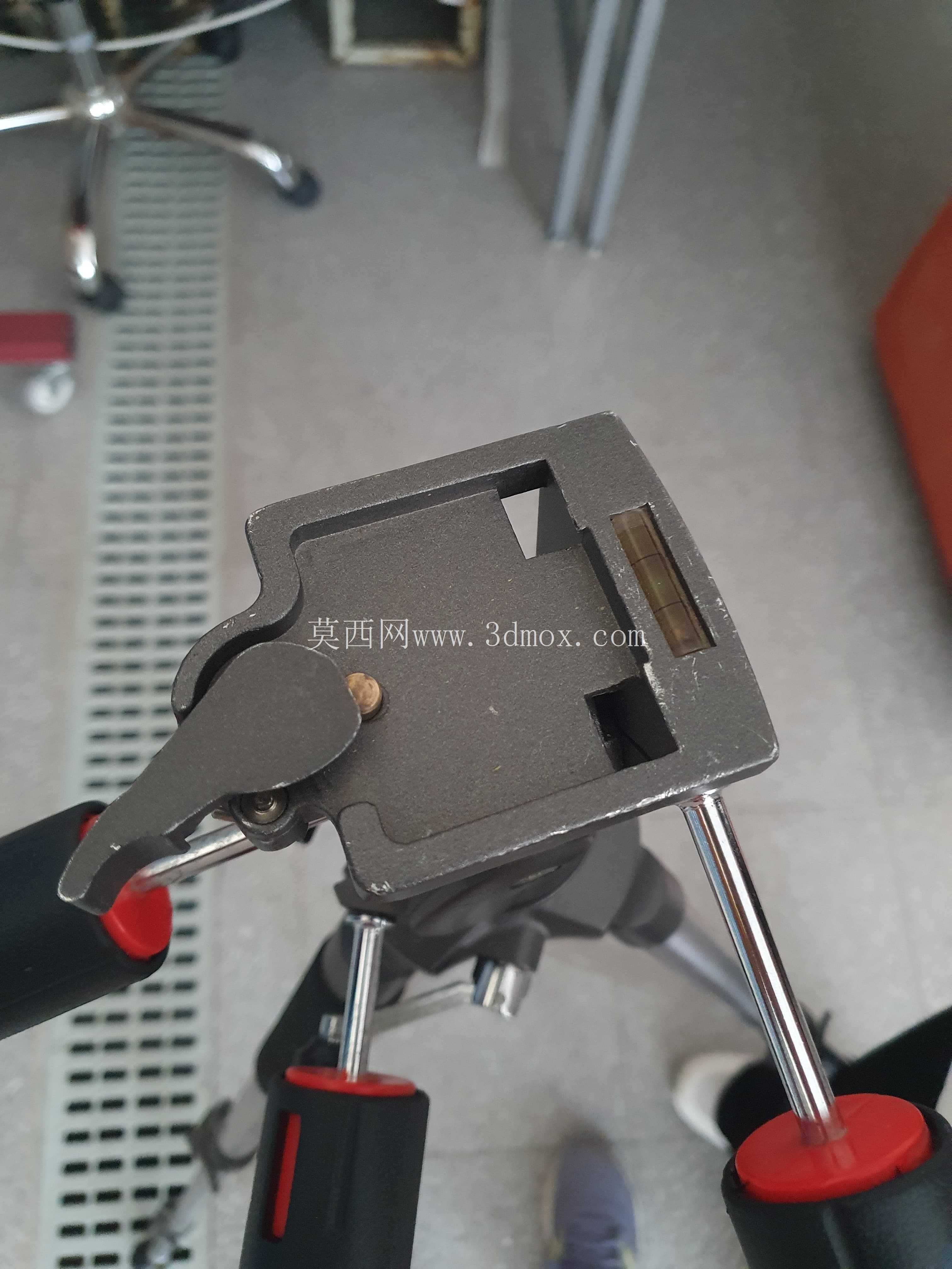 ���� WF-6307A ���żܼ��ɵ� RFID ����֧��