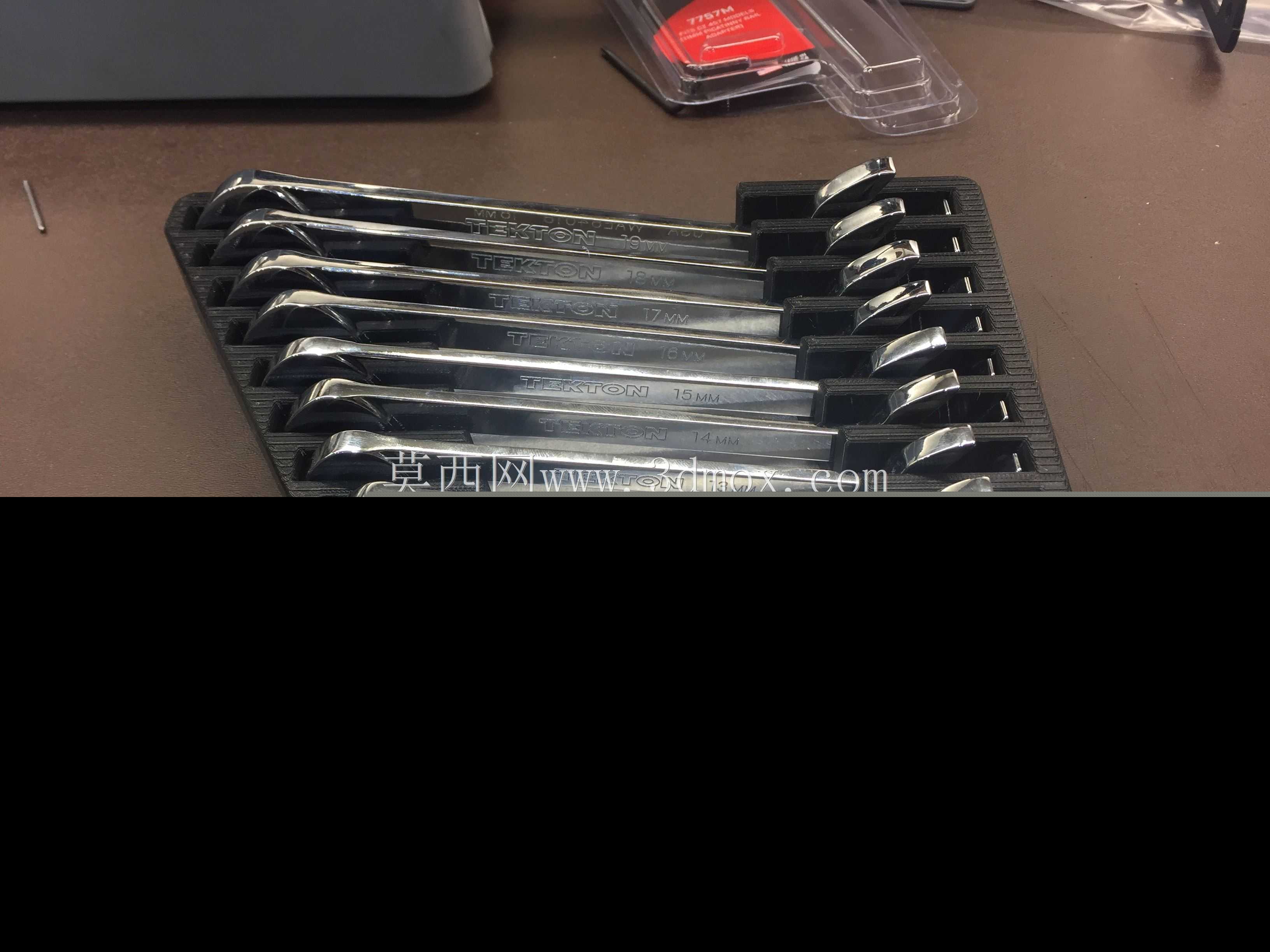 Tekton��ͷ��������METRIC 3DP