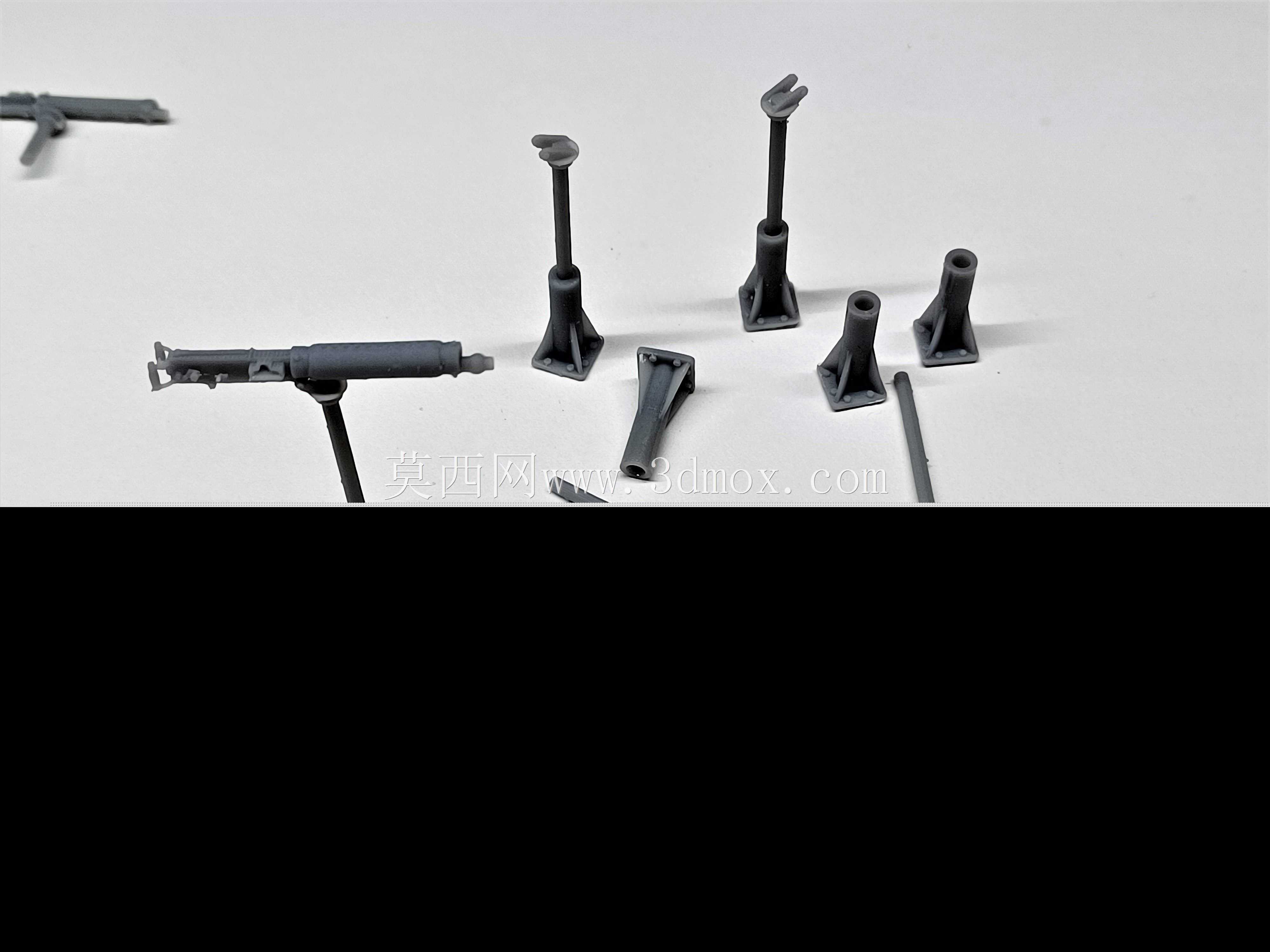 1/35ά��˹303��ǹ��3���汾���ͳ����߼ܡ�