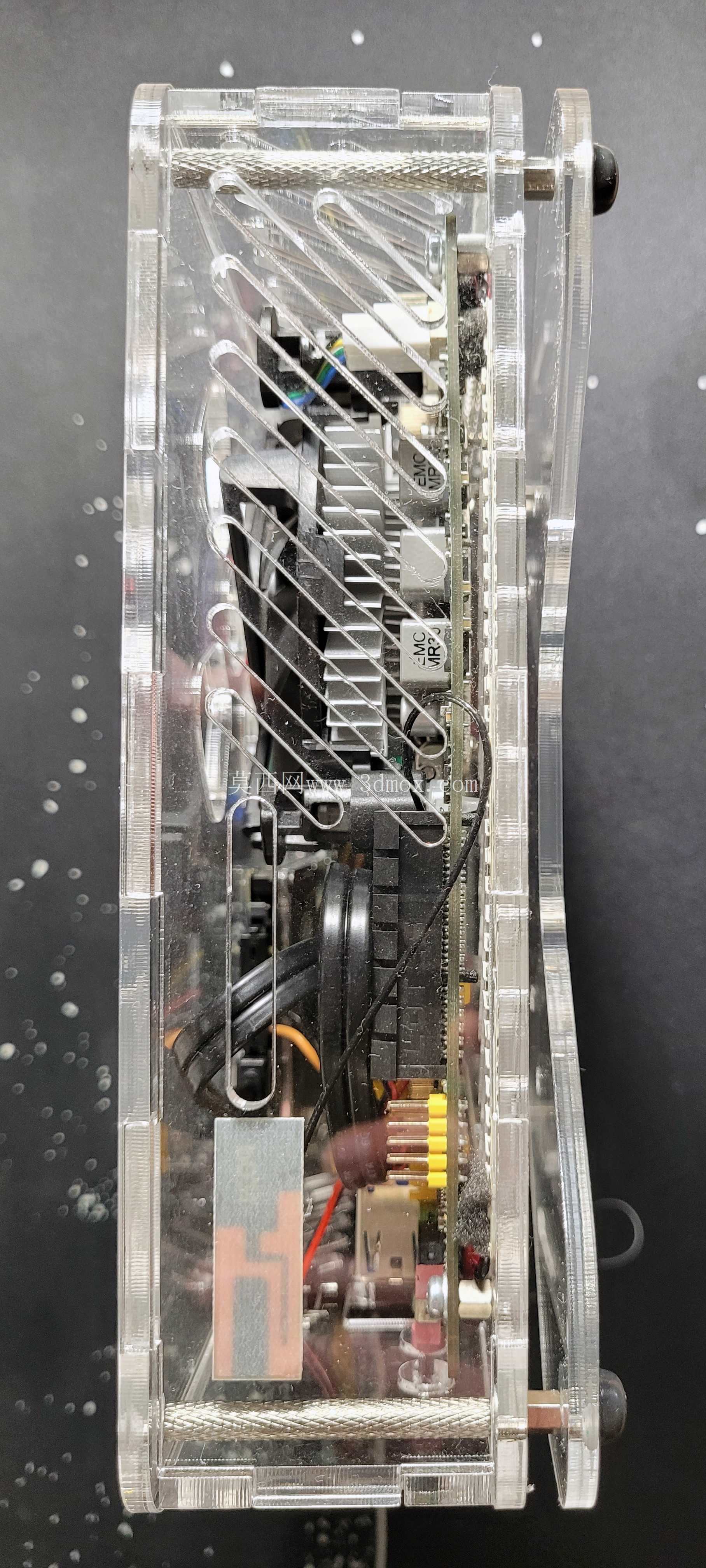 �������ܵ������õ� Mini-ITX PC ���䣨�����и��ǿ�����ƣ�