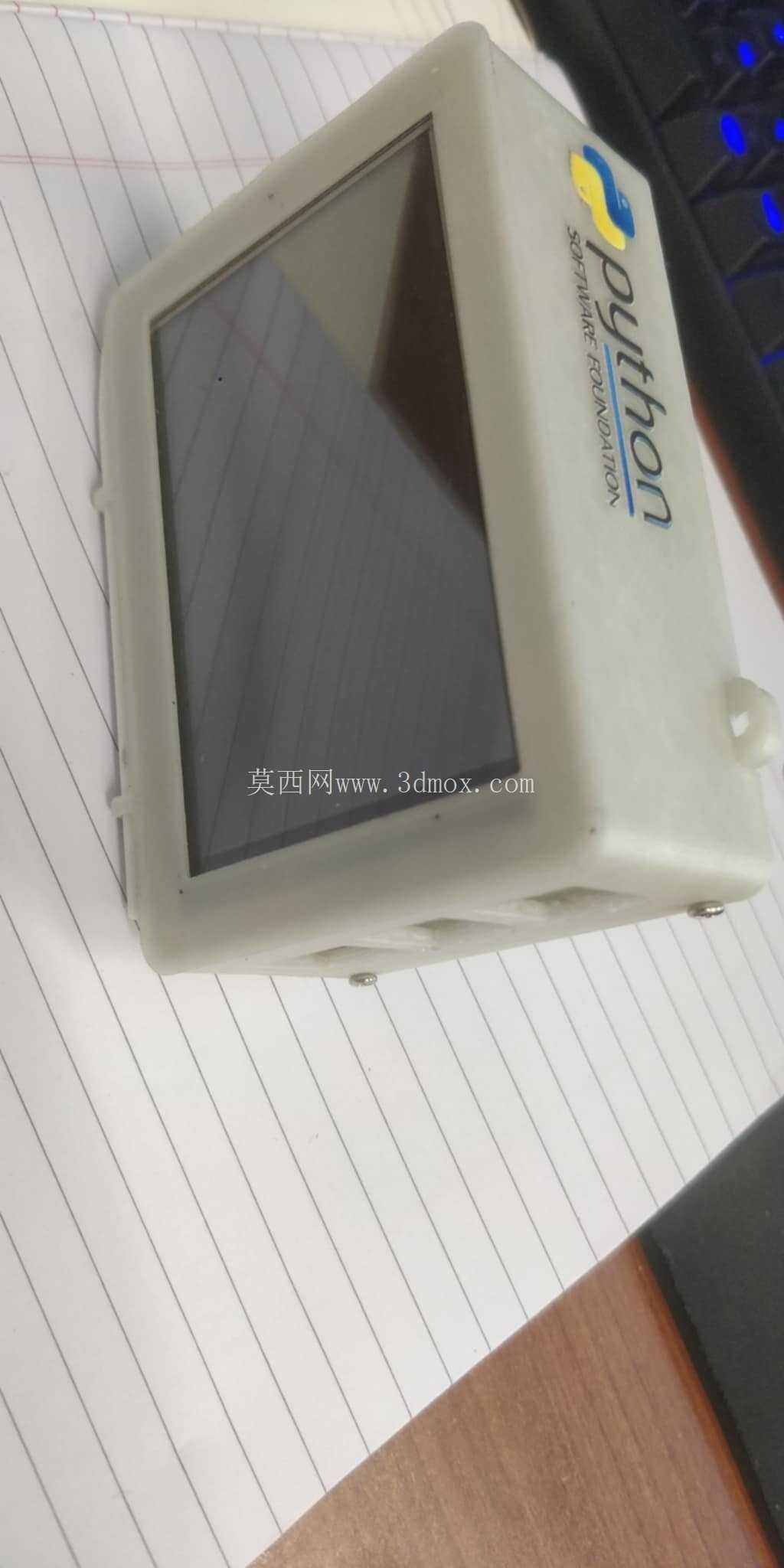 Raspberry Pi 5 掌上电脑和相机
