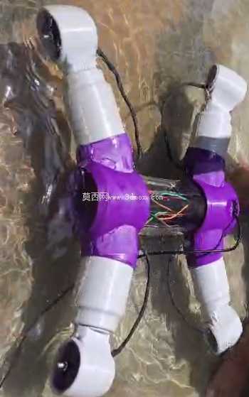 矢量推力遥控潜水器 (ROV) – 研究原型