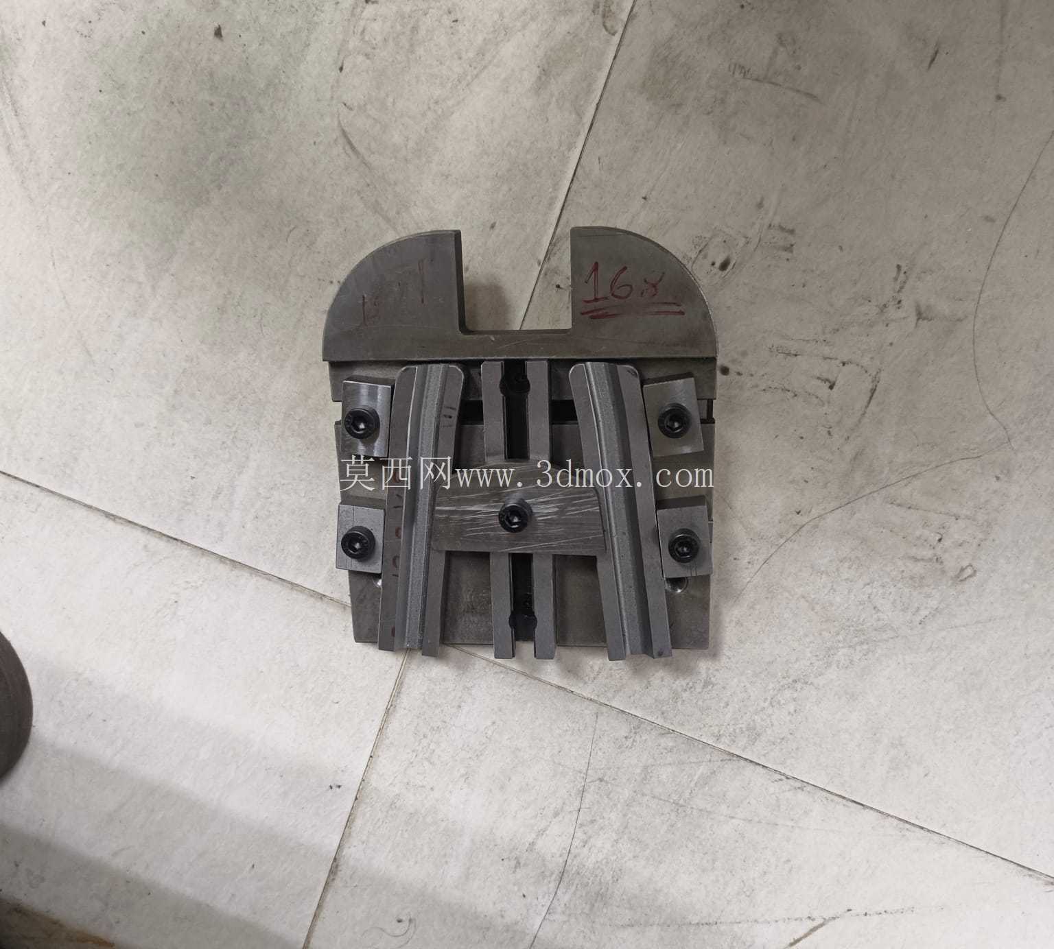 ��е������